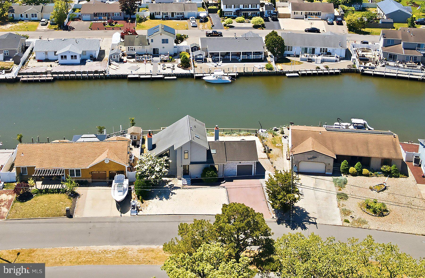 15 PARKERS POINT BOULEVARD