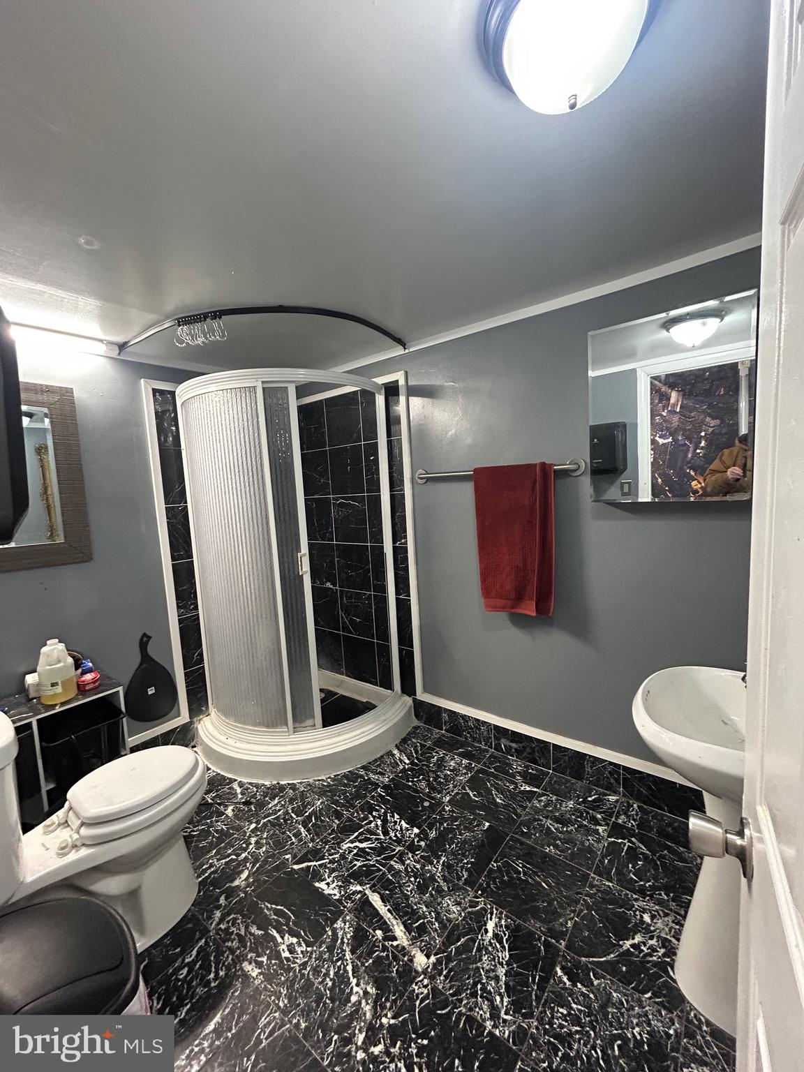 PRINCETON SQUARE - Residential