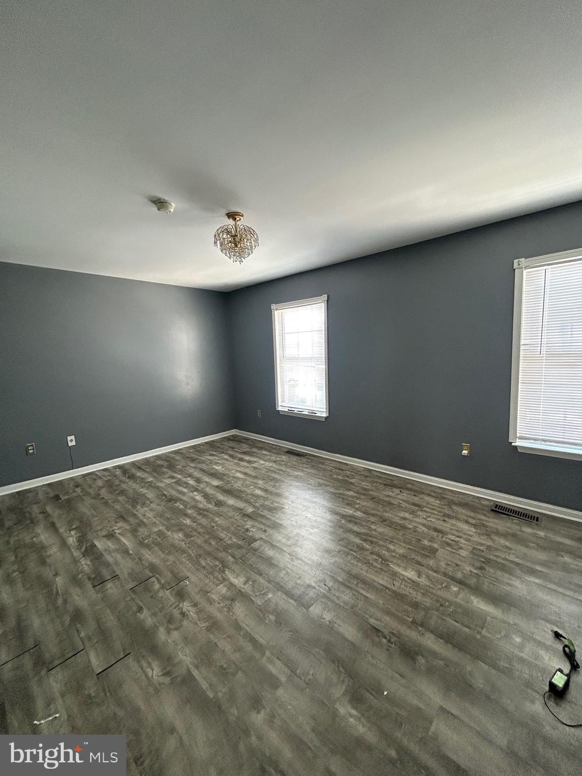 PRINCETON SQUARE - Residential