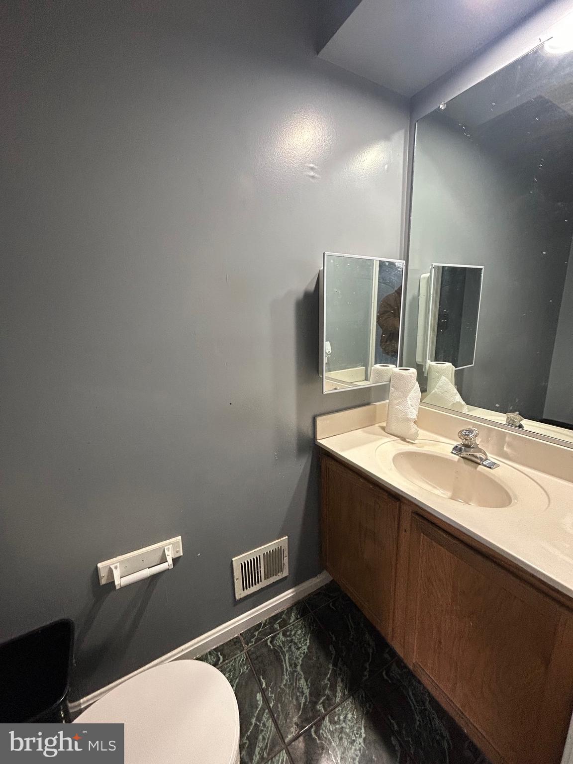 PRINCETON SQUARE - Residential