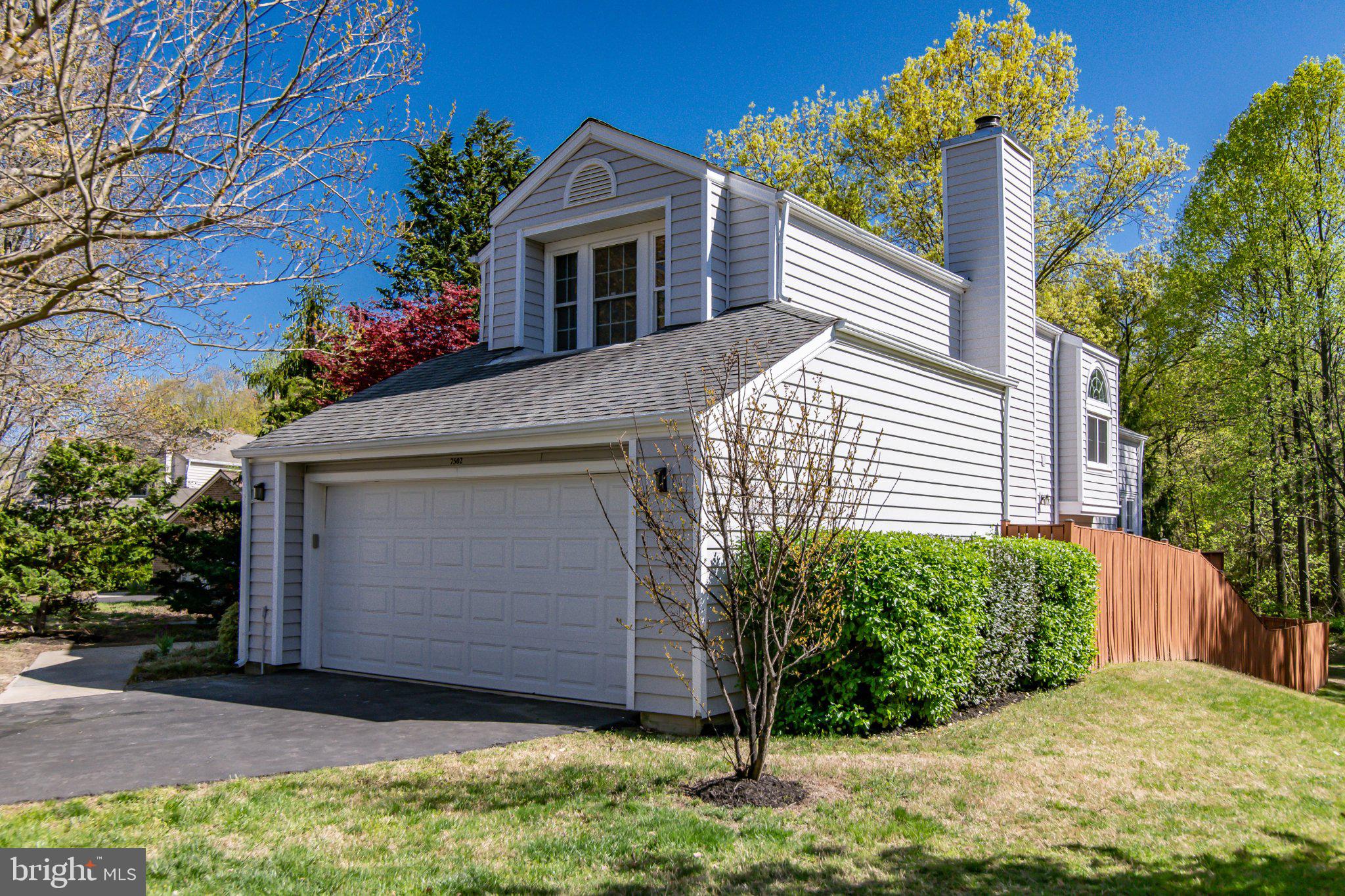 7502 CROSS GATE LANE