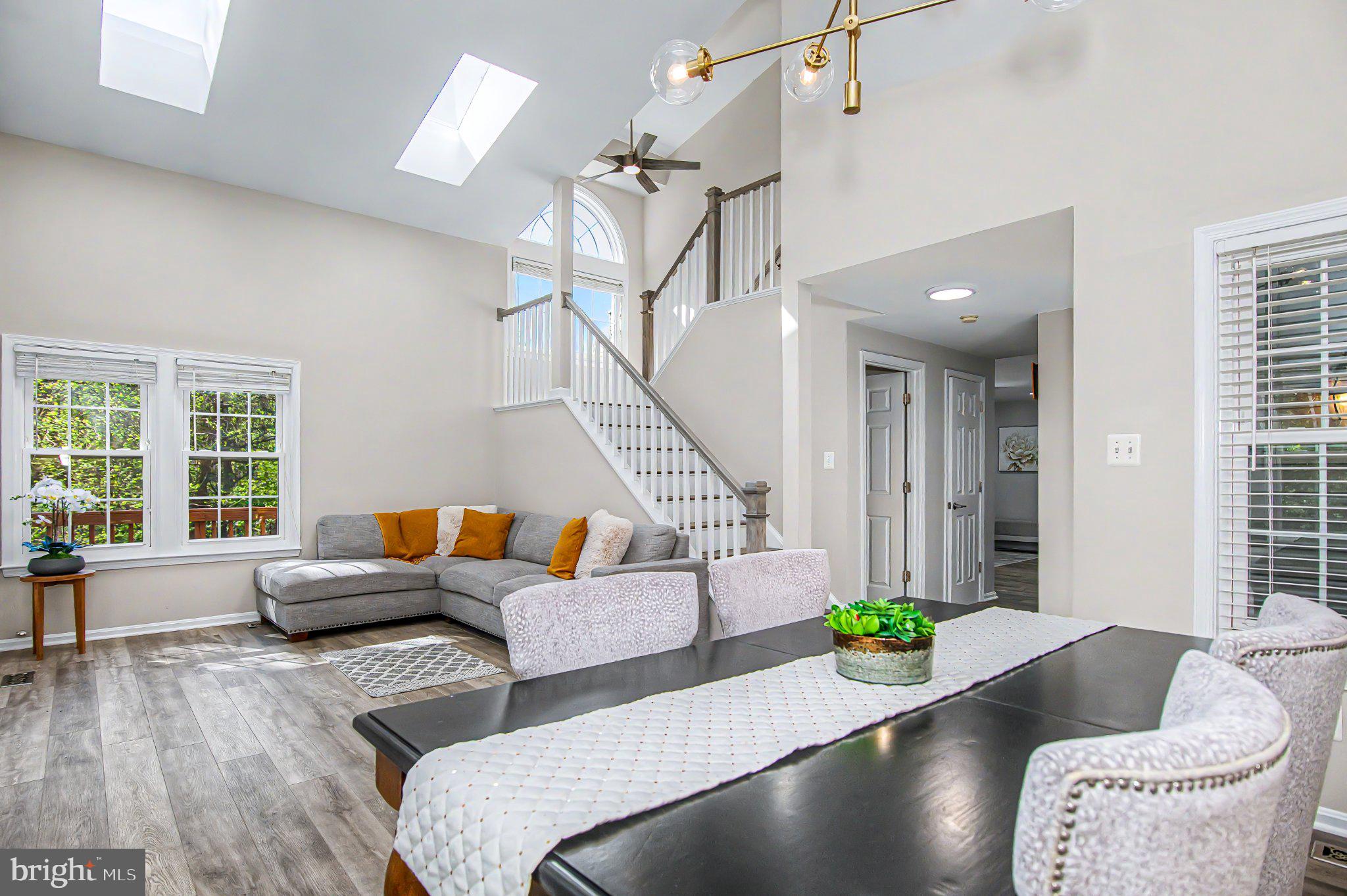 7502 CROSS GATE LANE