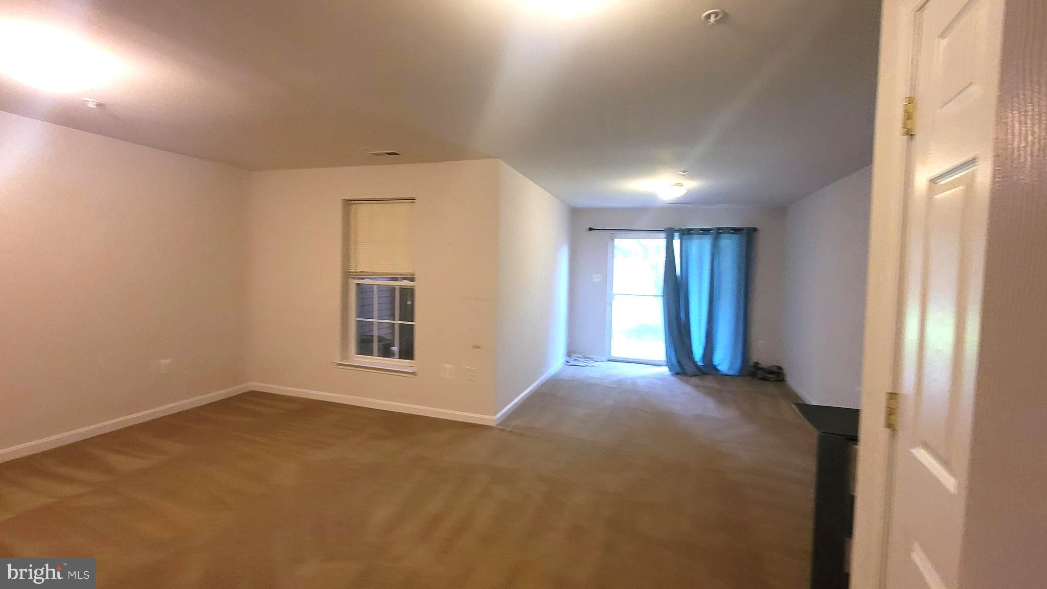 WELLINGTON TRACE - Residential Lease