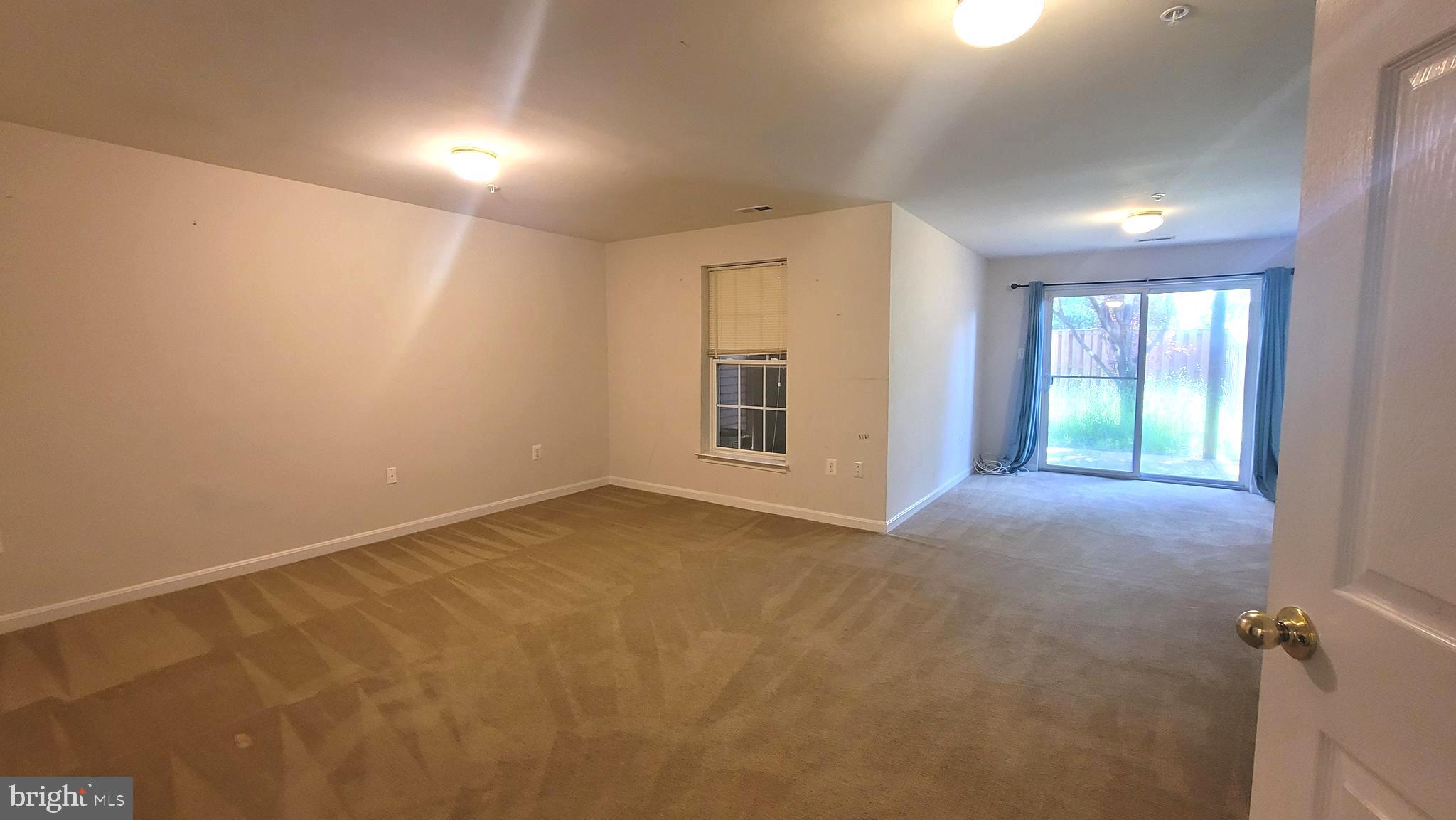 WELLINGTON TRACE - Residential Lease