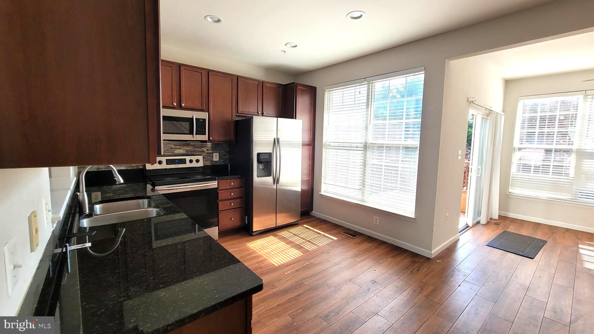 WELLINGTON TRACE - Residential Lease