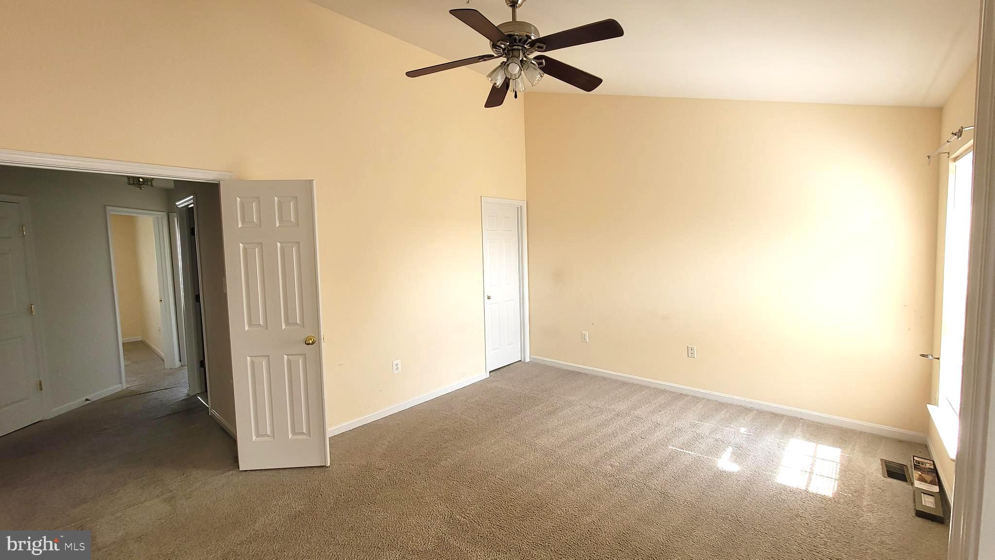 WELLINGTON TRACE - Residential Lease