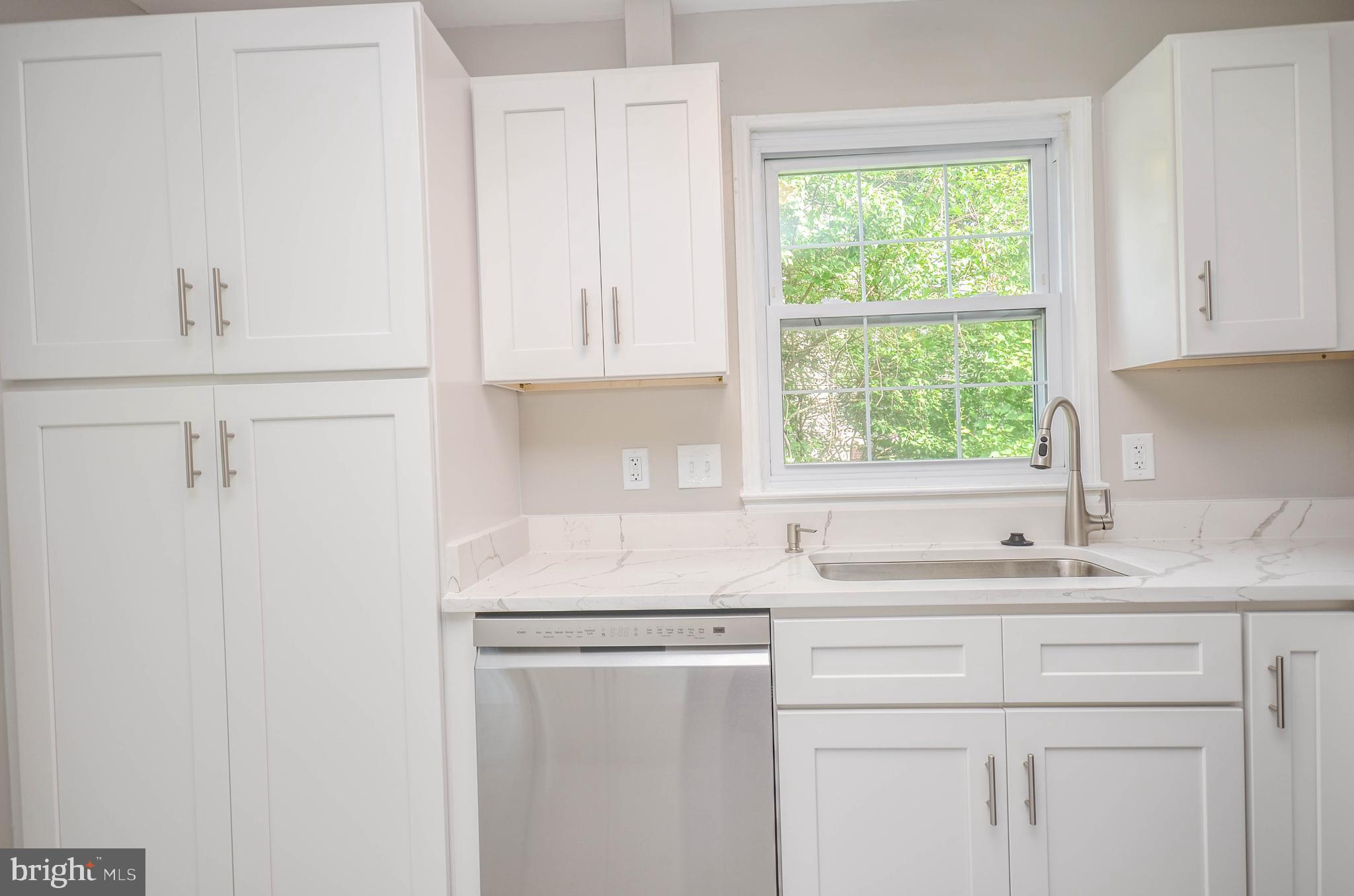 ROCK CREEK PALISADES - Residential Lease