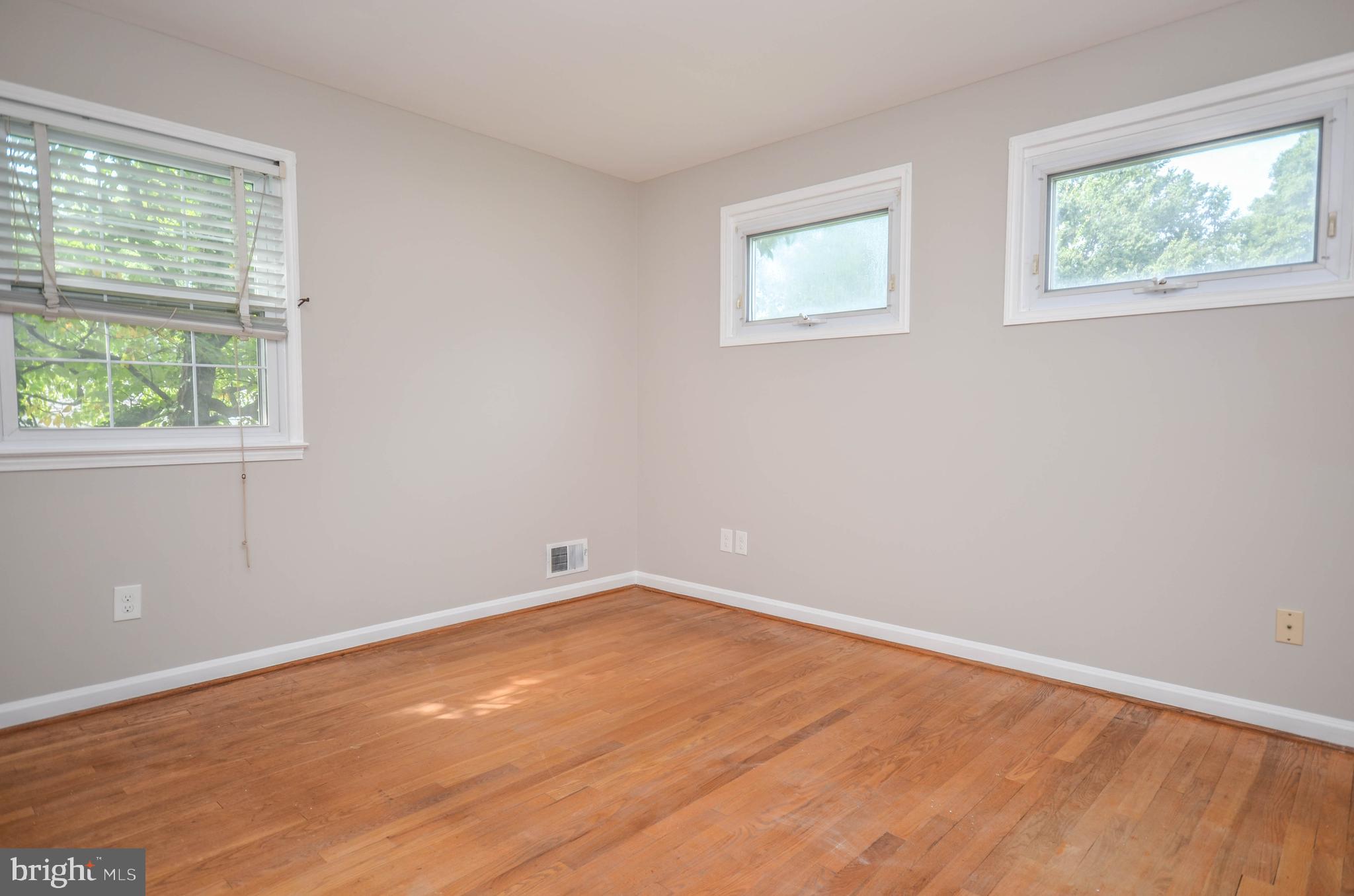 ROCK CREEK PALISADES - Residential Lease