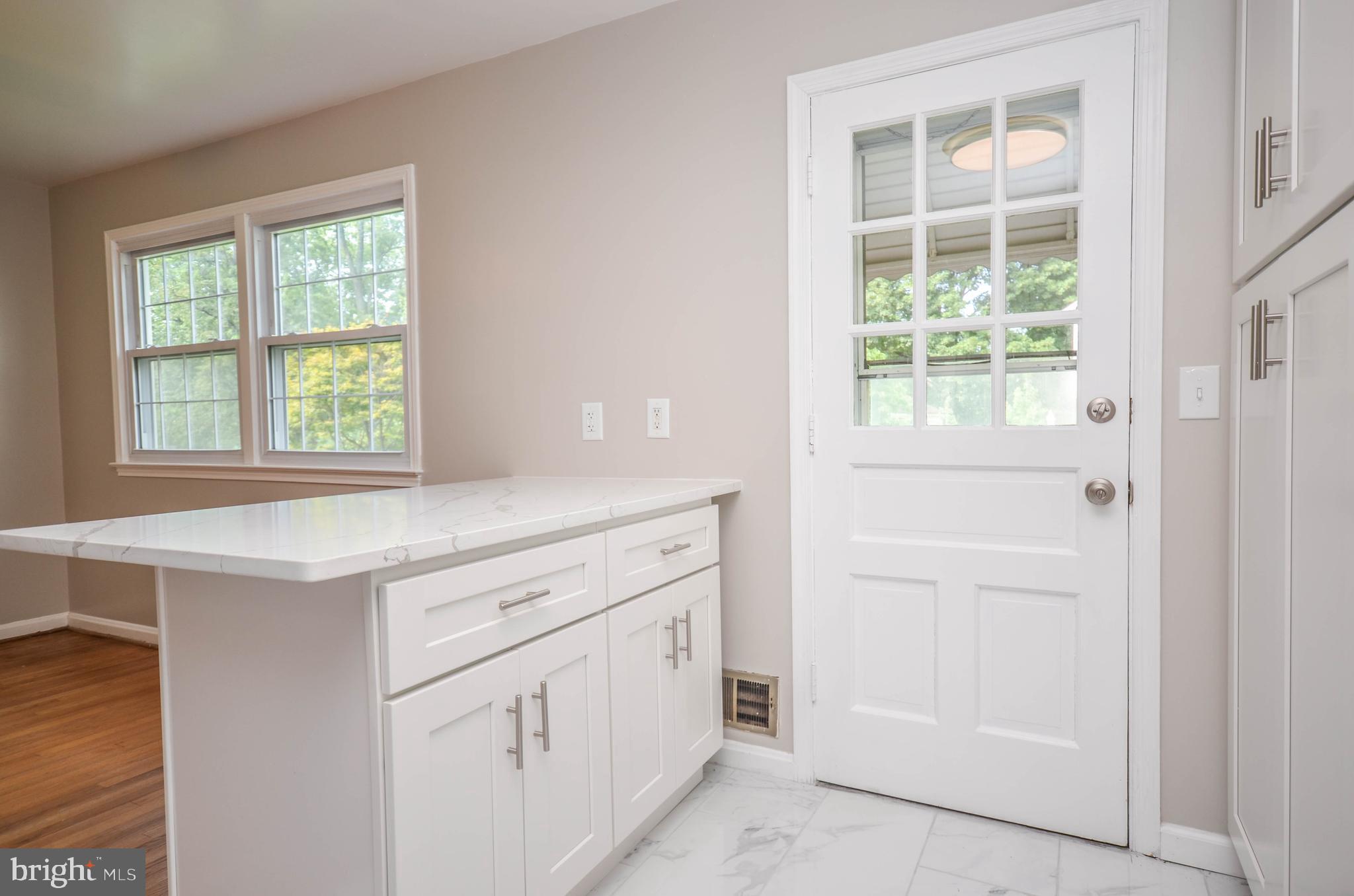 ROCK CREEK PALISADES - Residential Lease