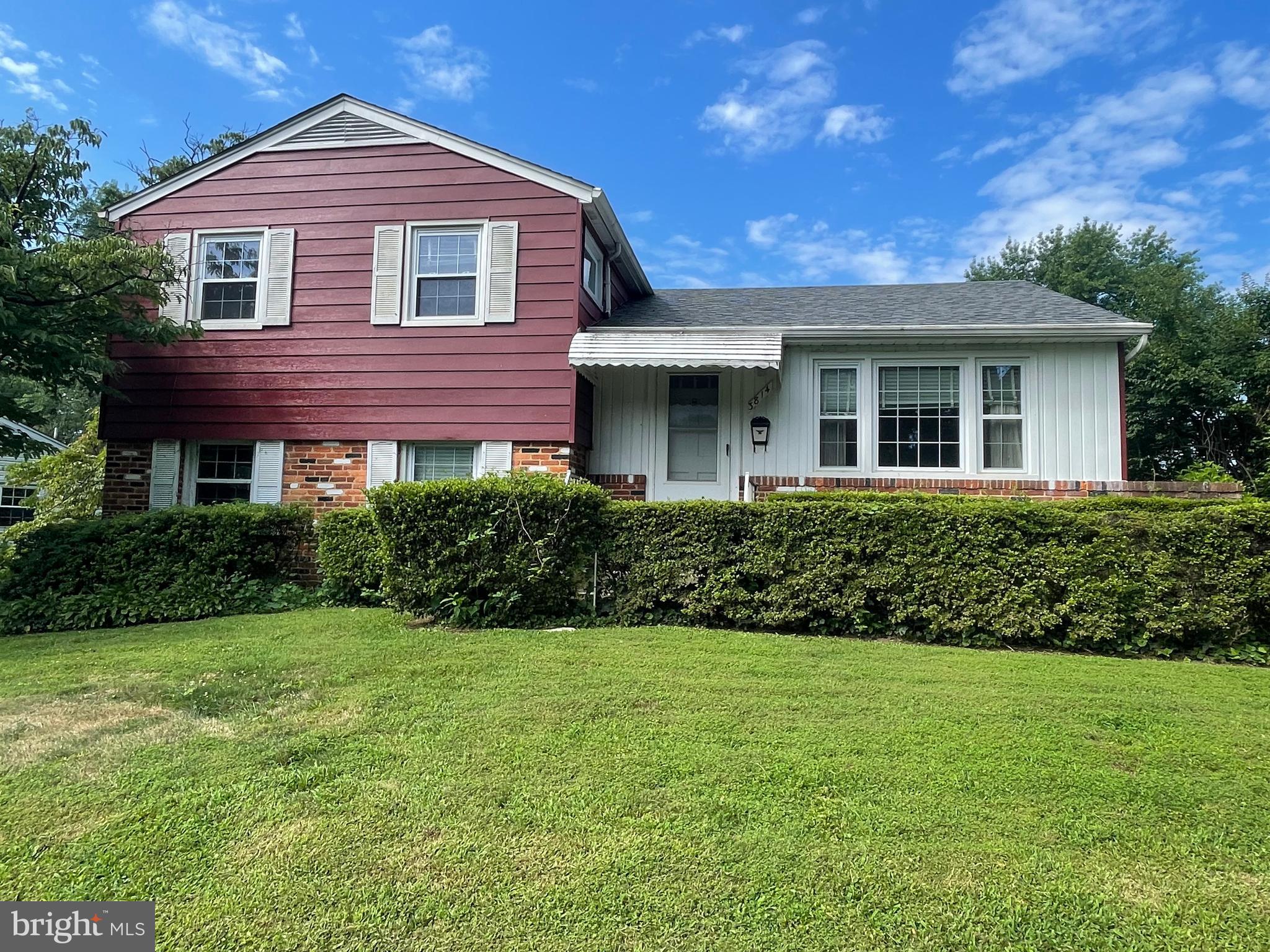 ROCK CREEK PALISADES - Residential Lease