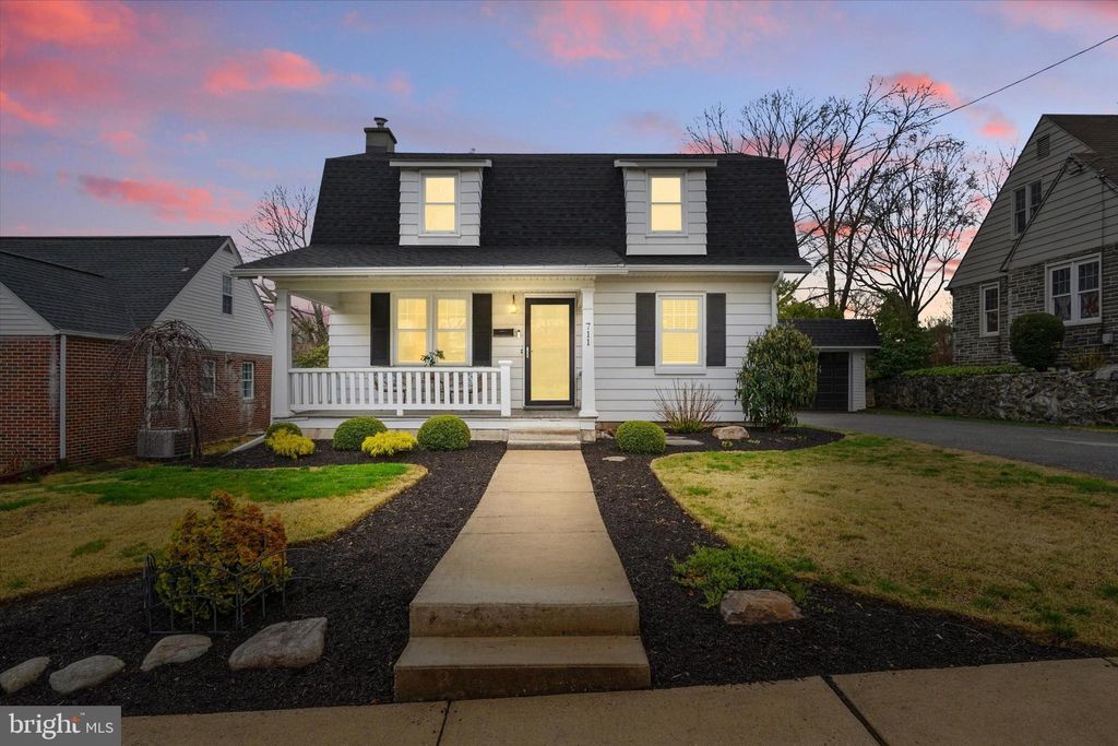 Photo of 711 S Spruce Street, ELIZABETHTOWN, PA 17022 (MLS # PALA2067028)