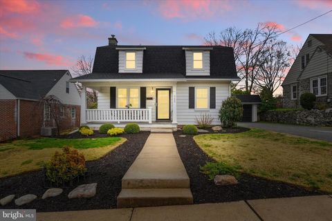 Photo of 711 S Spruce Street, ELIZABETHTOWN, PA 17022 (MLS # PALA2067028)