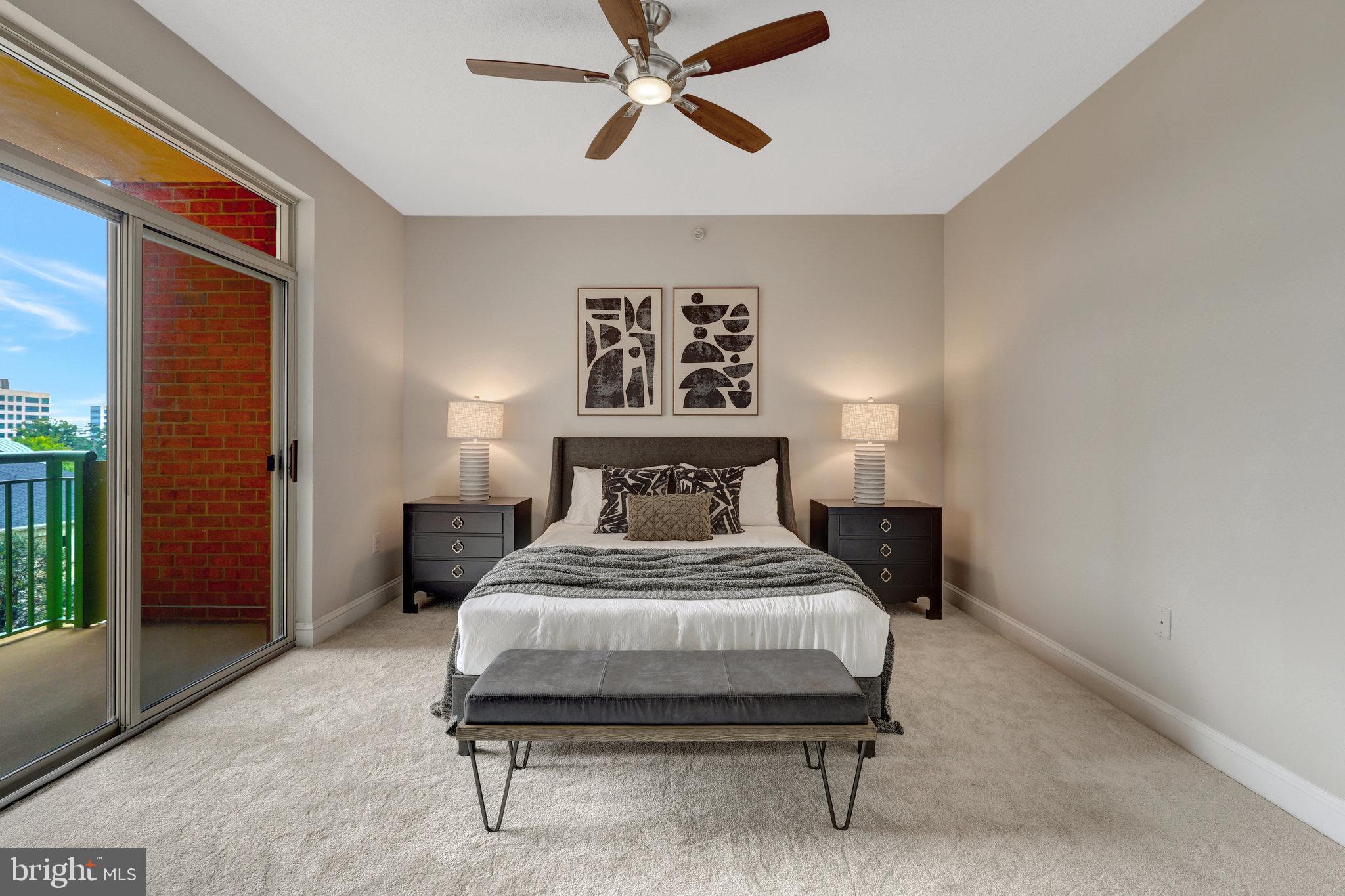 STRATFORD HOUSE - Residential