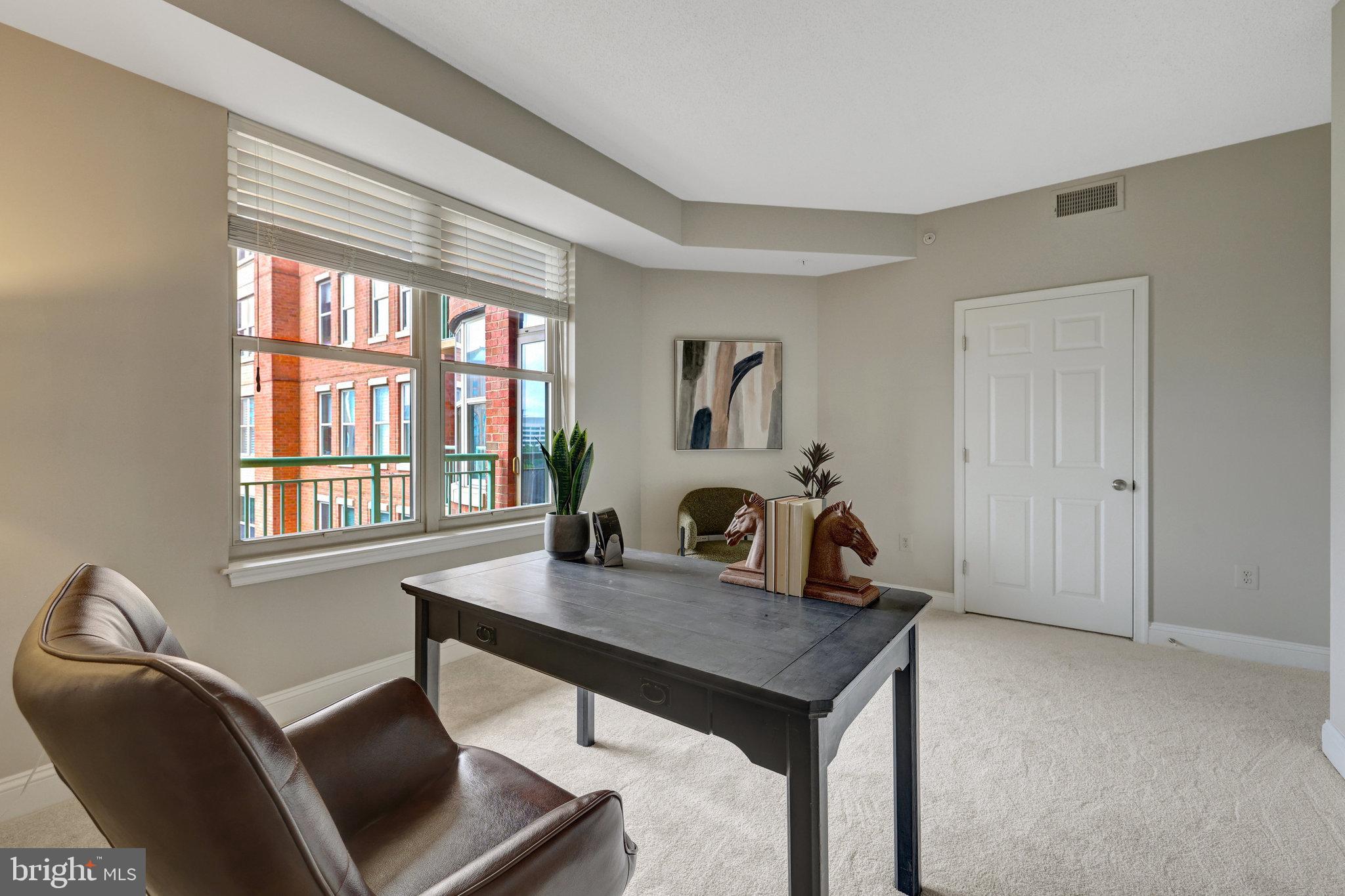 STRATFORD HOUSE - Residential