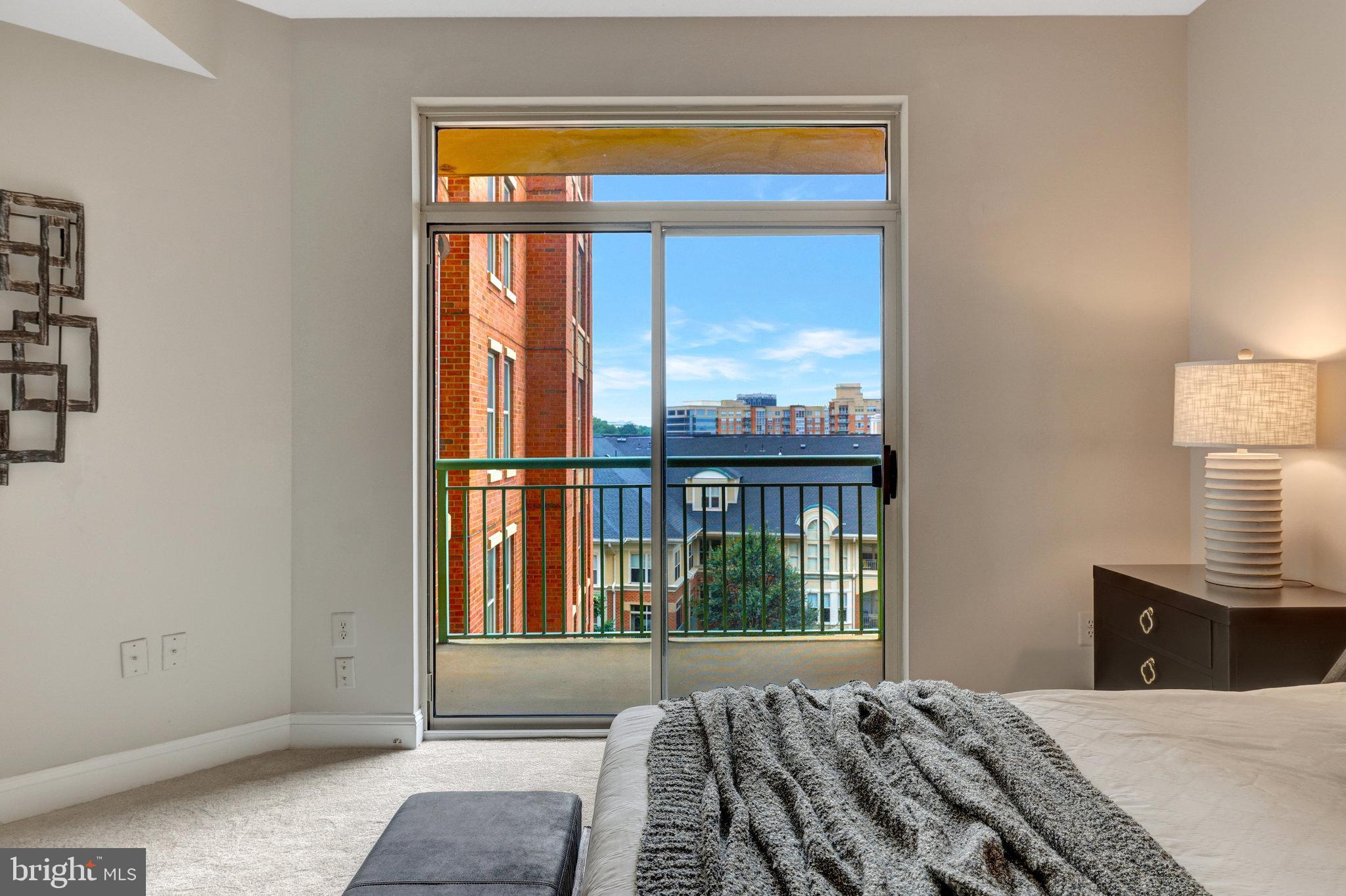 STRATFORD HOUSE - Residential