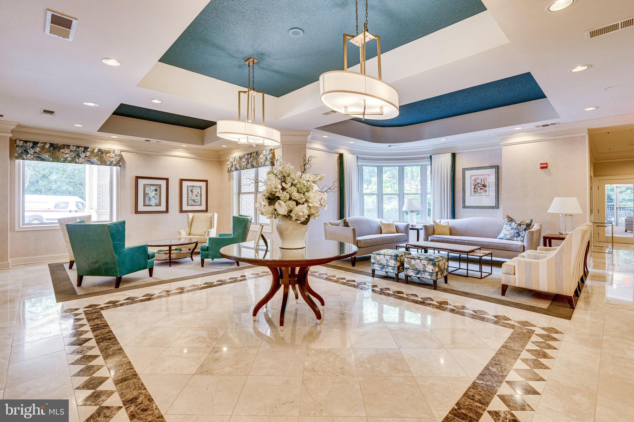 STRATFORD HOUSE - Residential