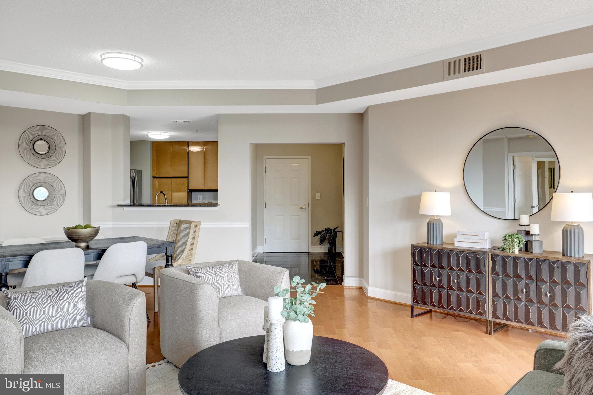 STRATFORD HOUSE - Residential