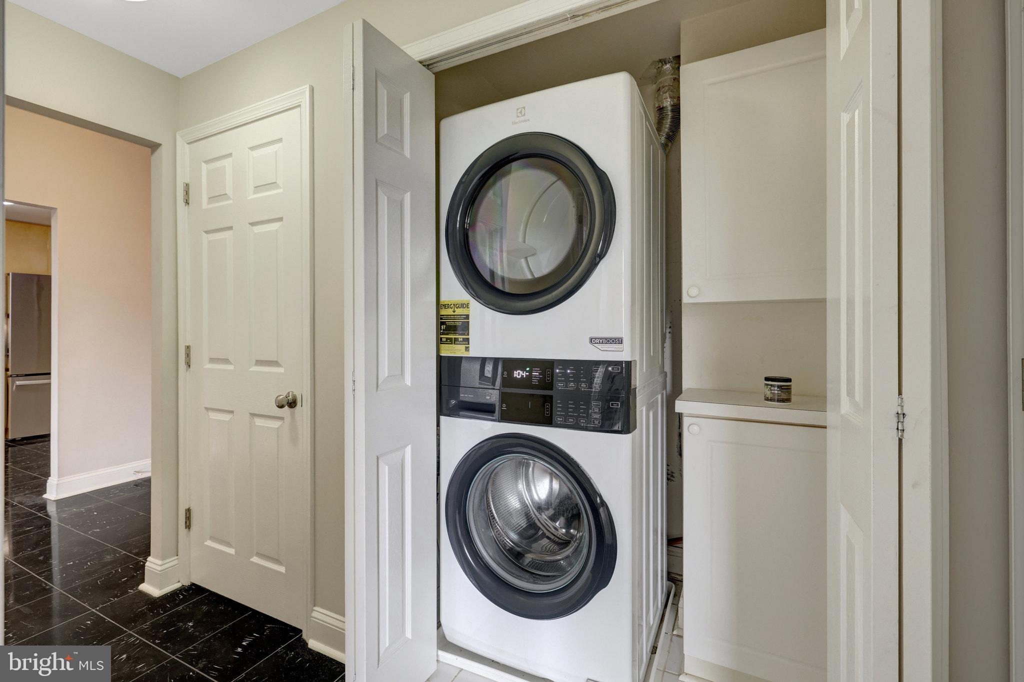 STRATFORD HOUSE - Residential