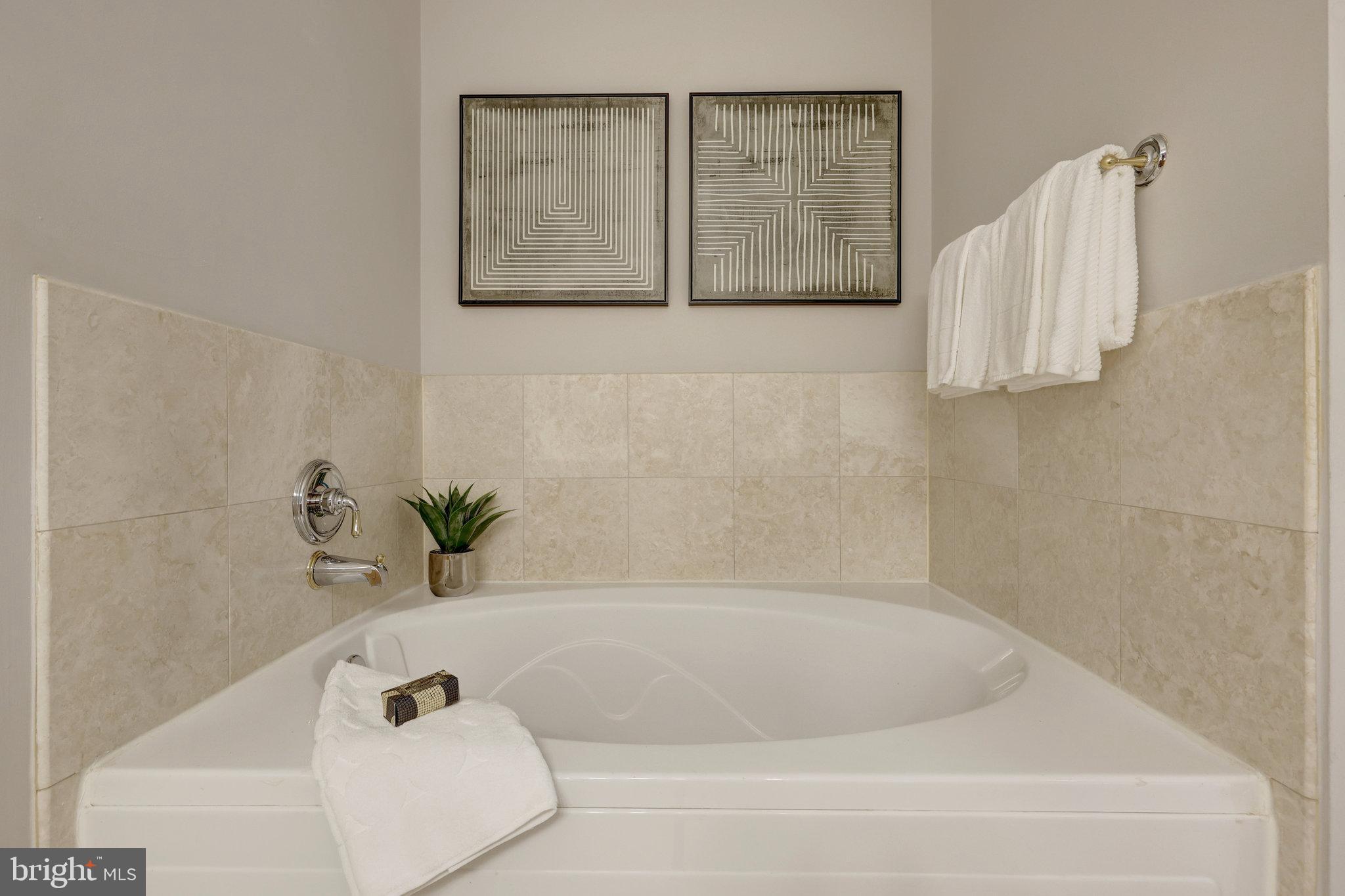 STRATFORD HOUSE - Residential