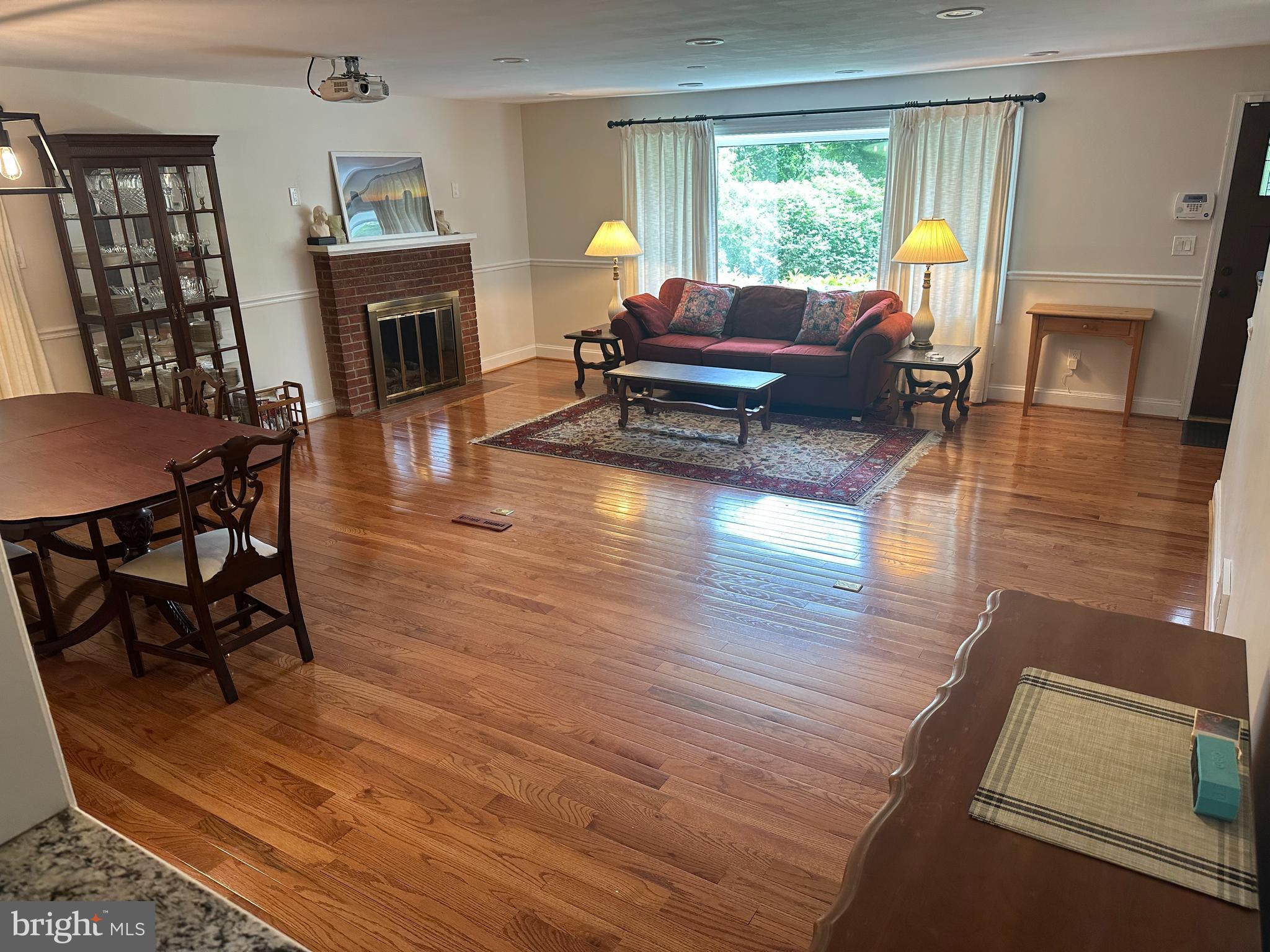 FALLS HILL - Residential