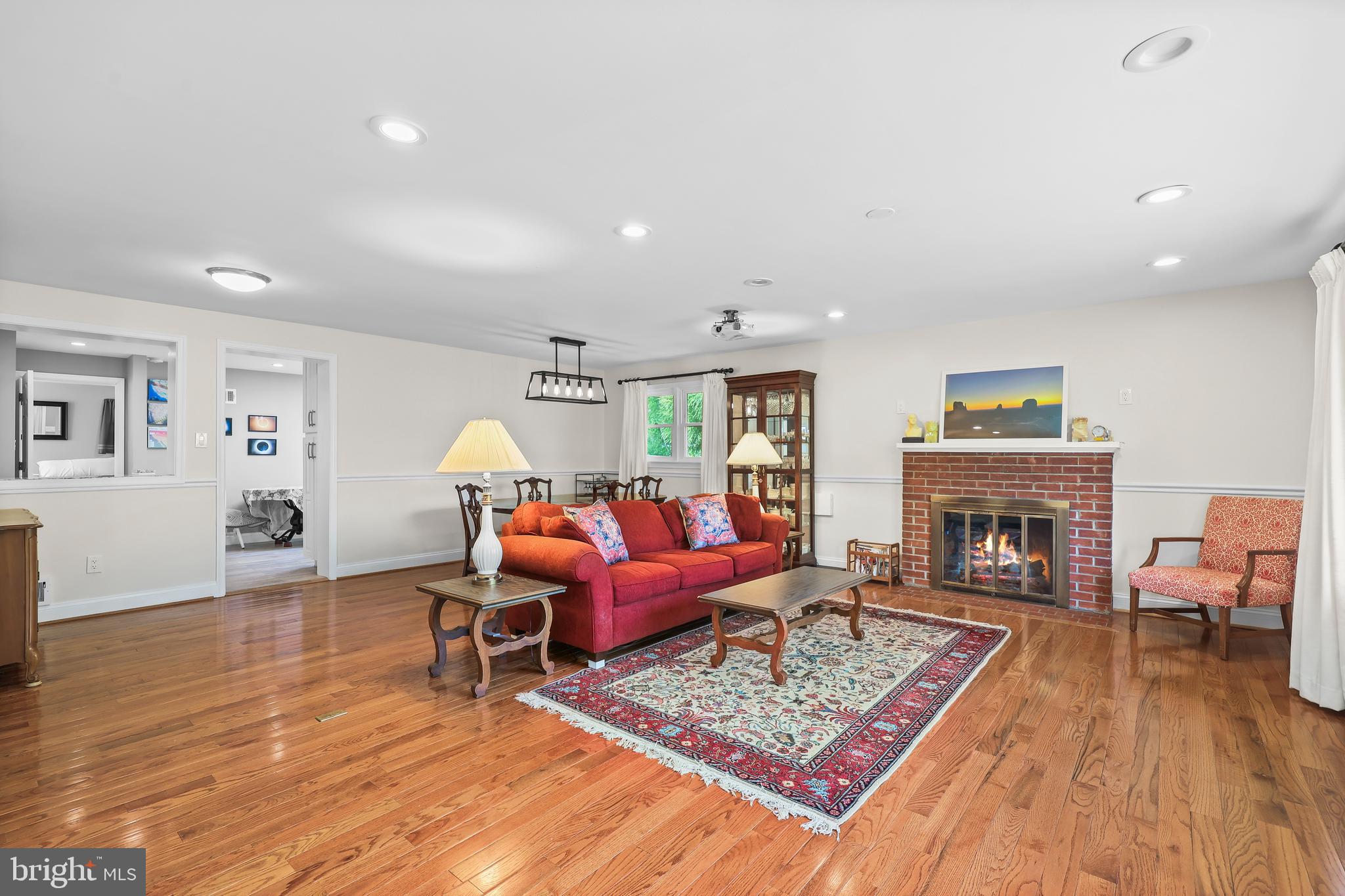 FALLS HILL - Residential