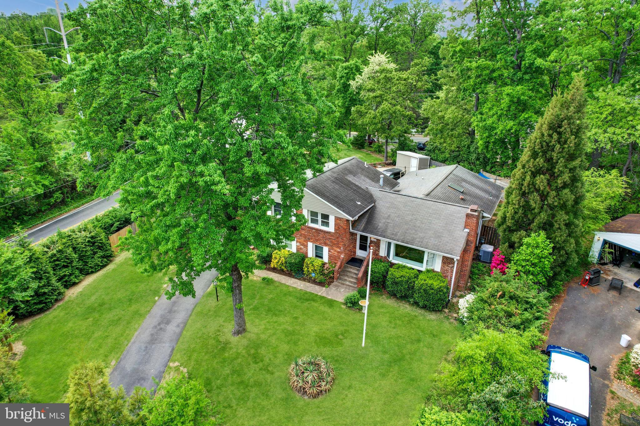 FALLS HILL - Residential