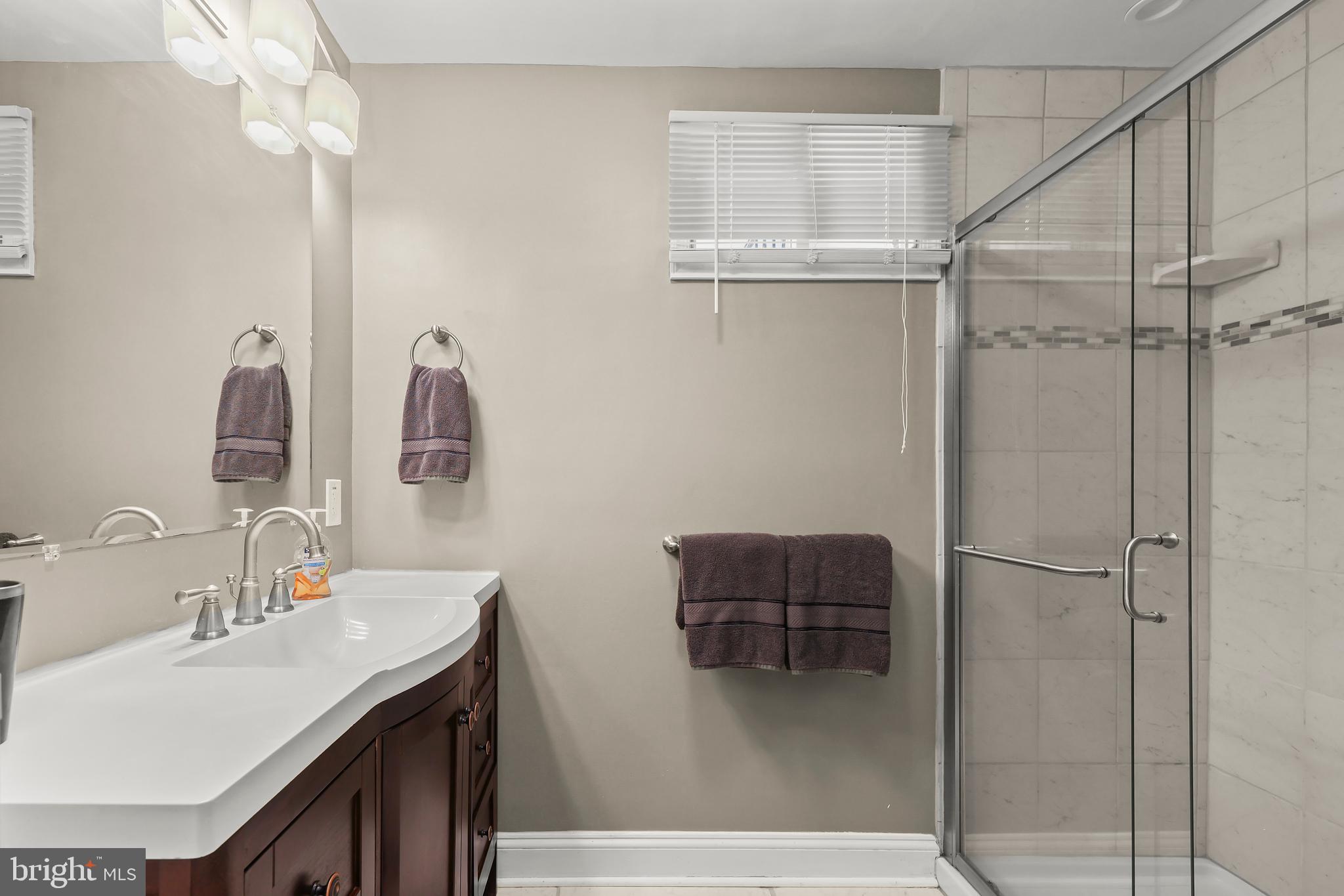 FALLS HILL - Residential