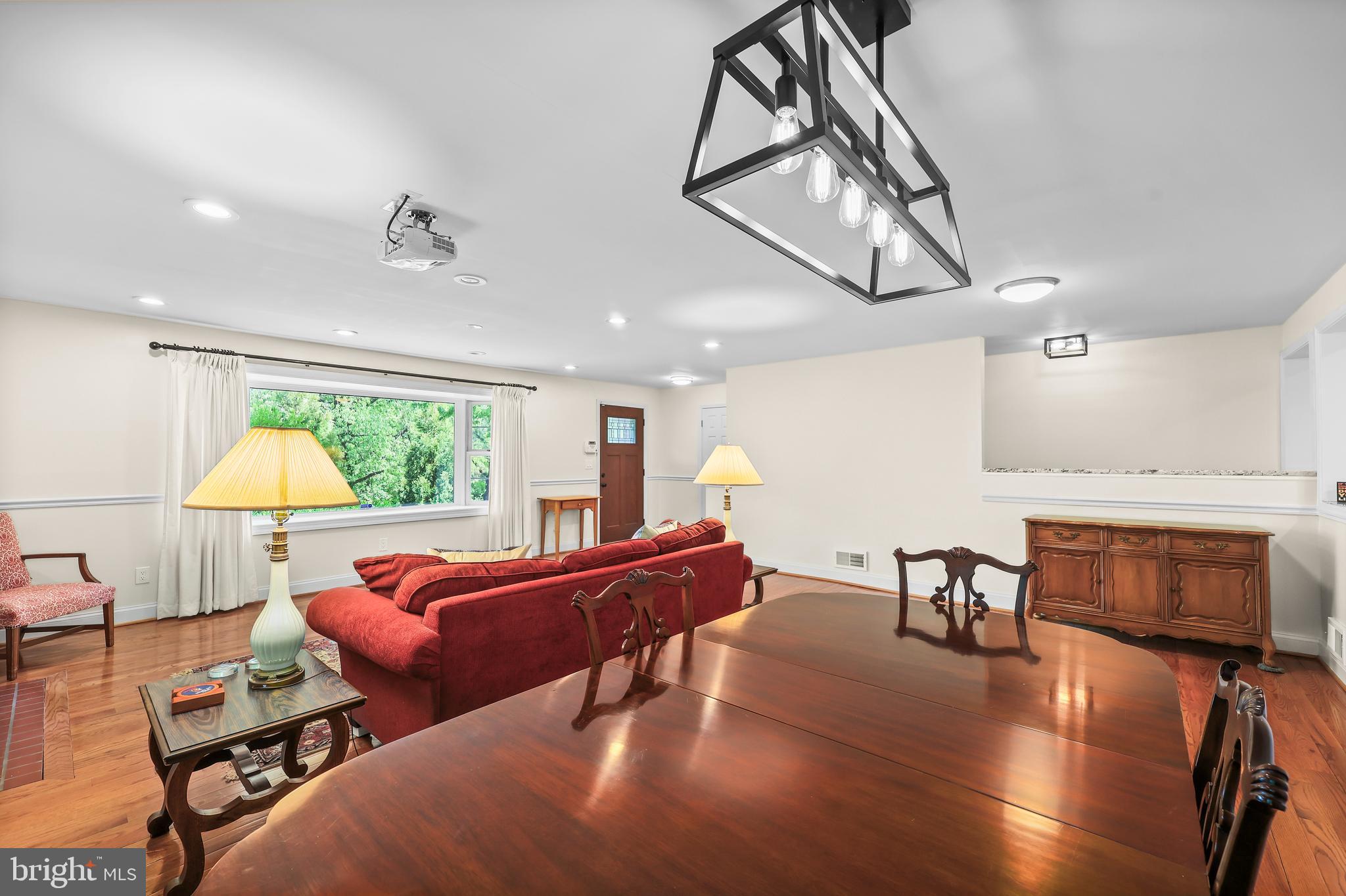 FALLS HILL - Residential