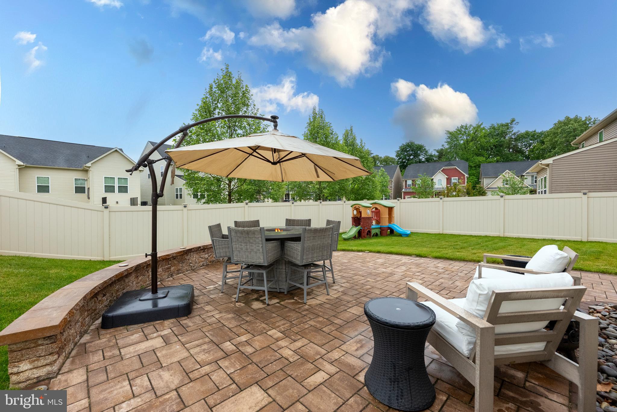 CREEKSIDE VILLAGE - Residential
