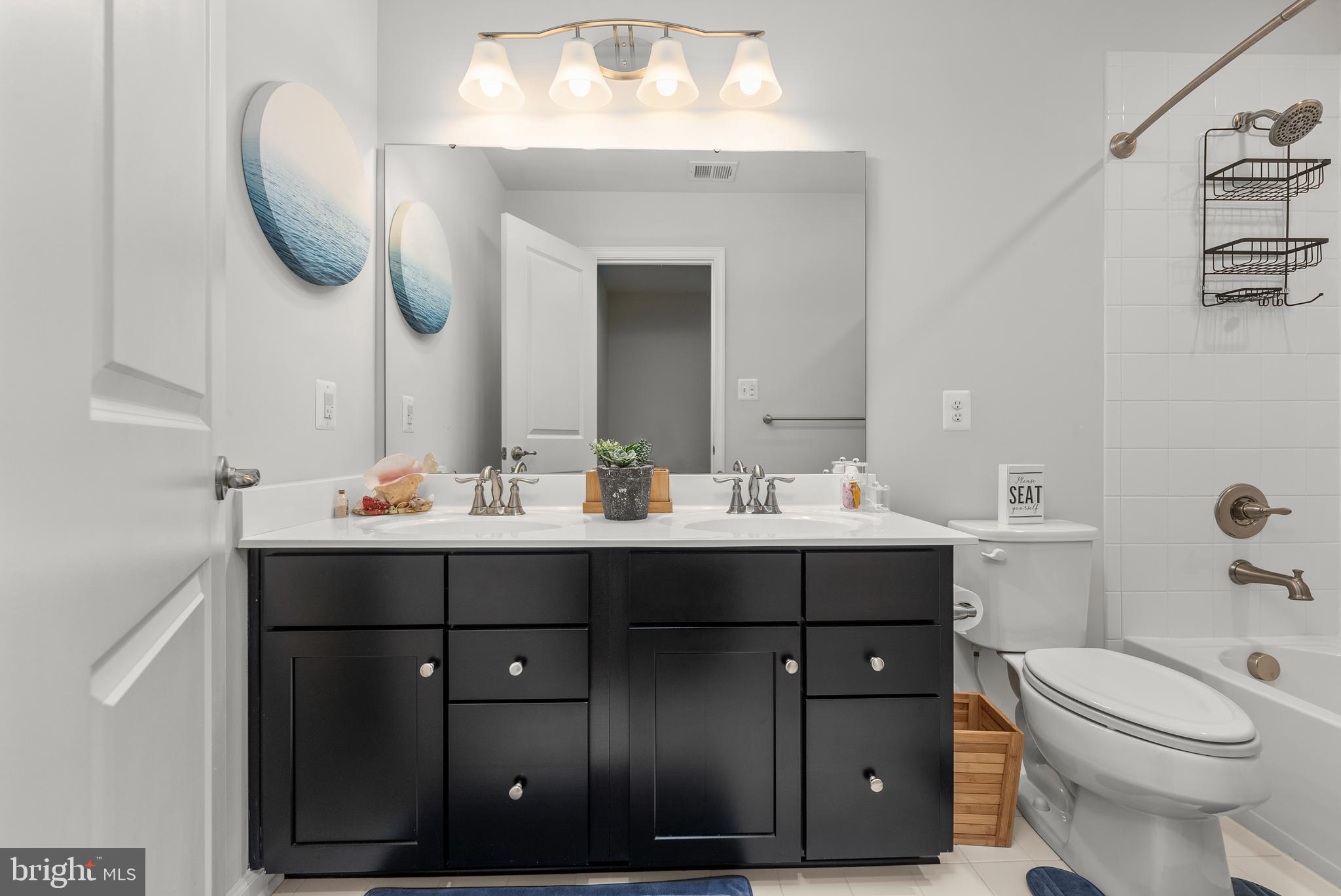 CREEKSIDE VILLAGE - Residential