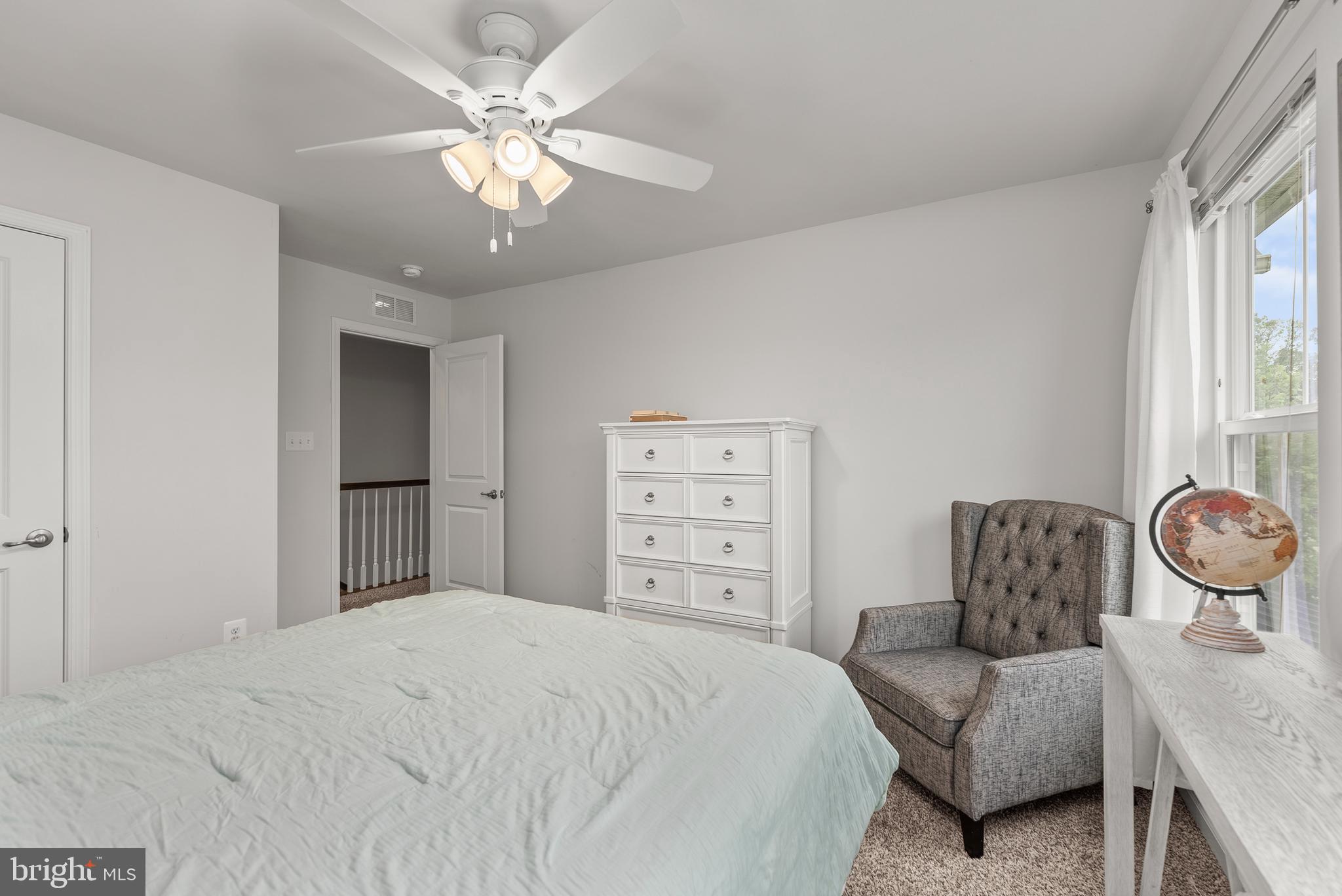 CREEKSIDE VILLAGE - Residential