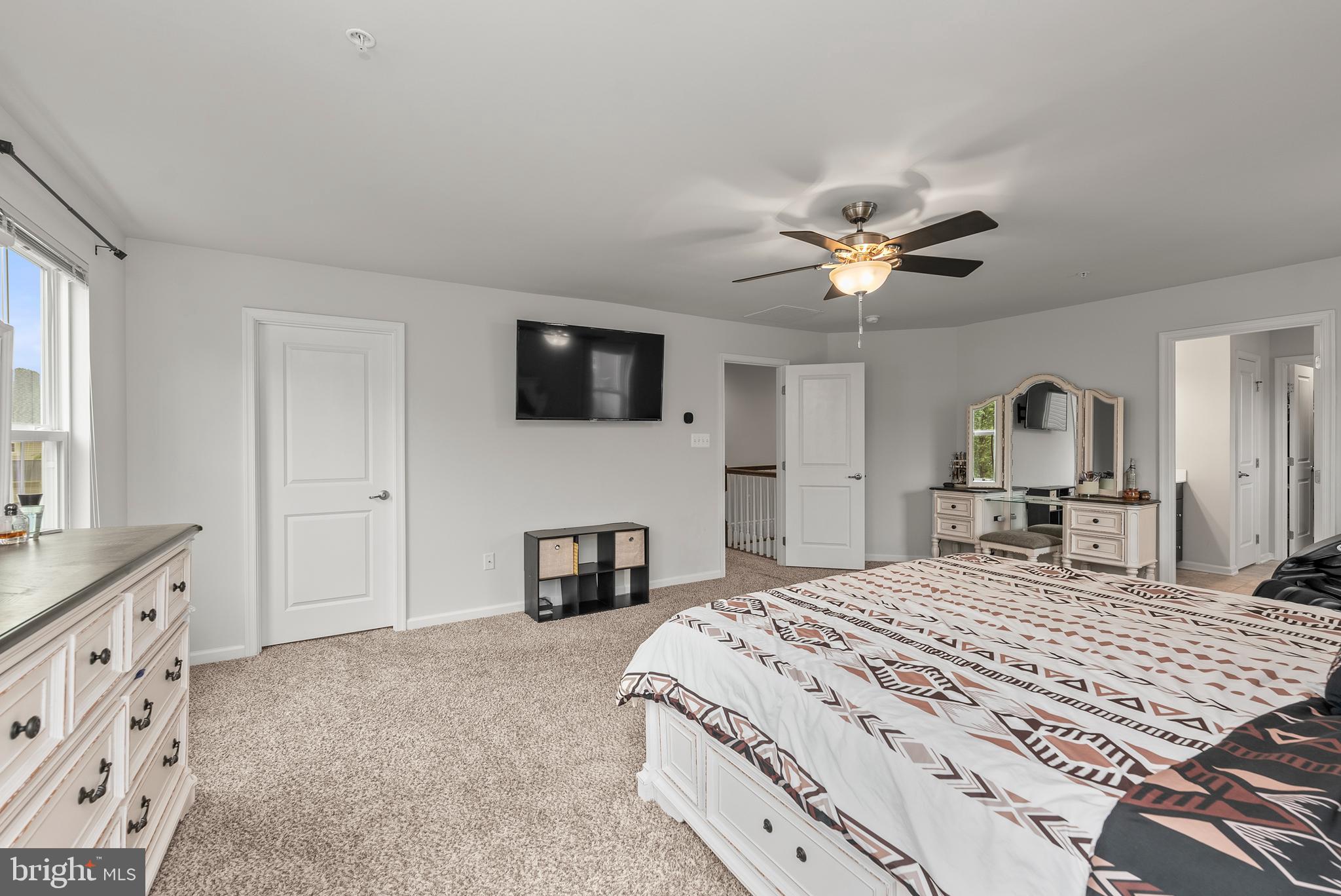 CREEKSIDE VILLAGE - Residential