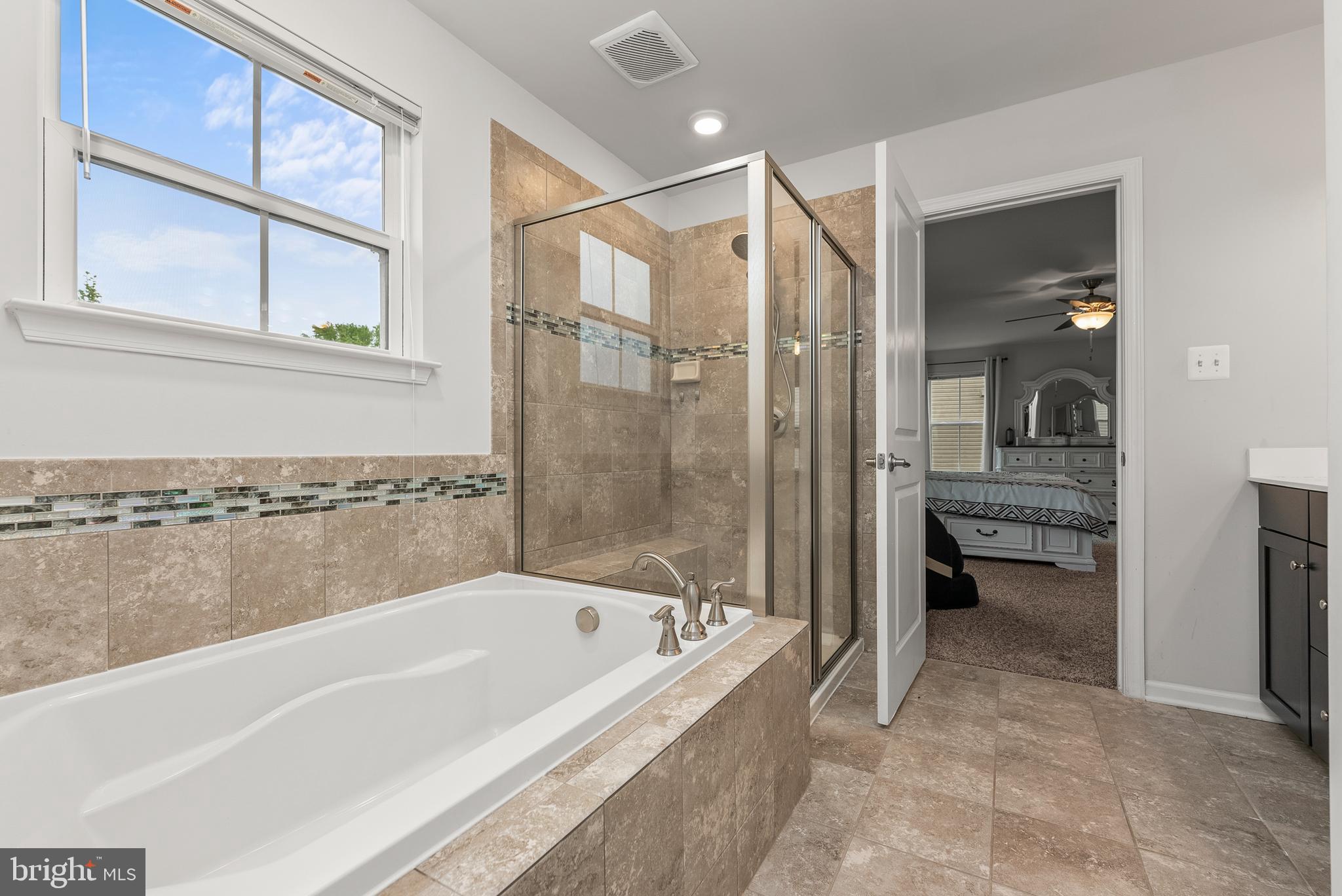 CREEKSIDE VILLAGE - Residential