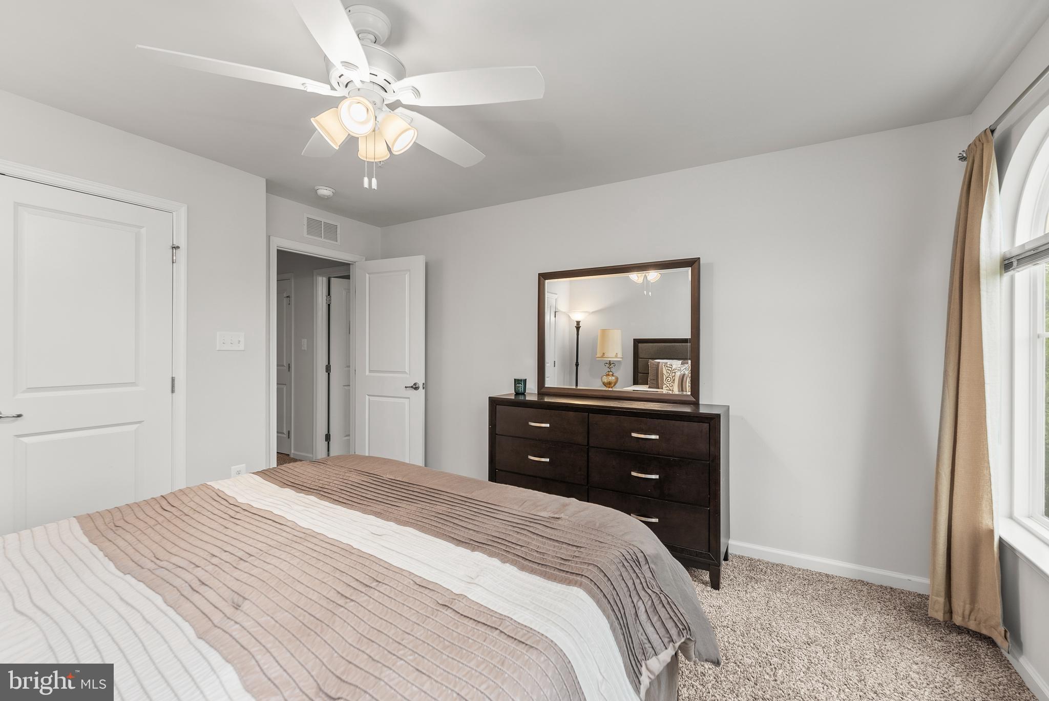 CREEKSIDE VILLAGE - Residential
