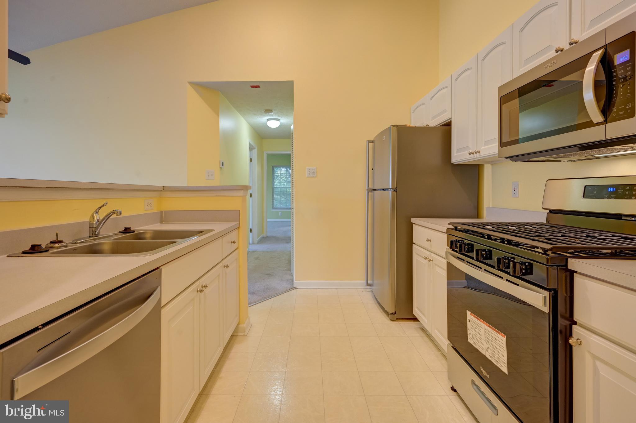 GARDEN OWINGS MILLS - Residential Lease