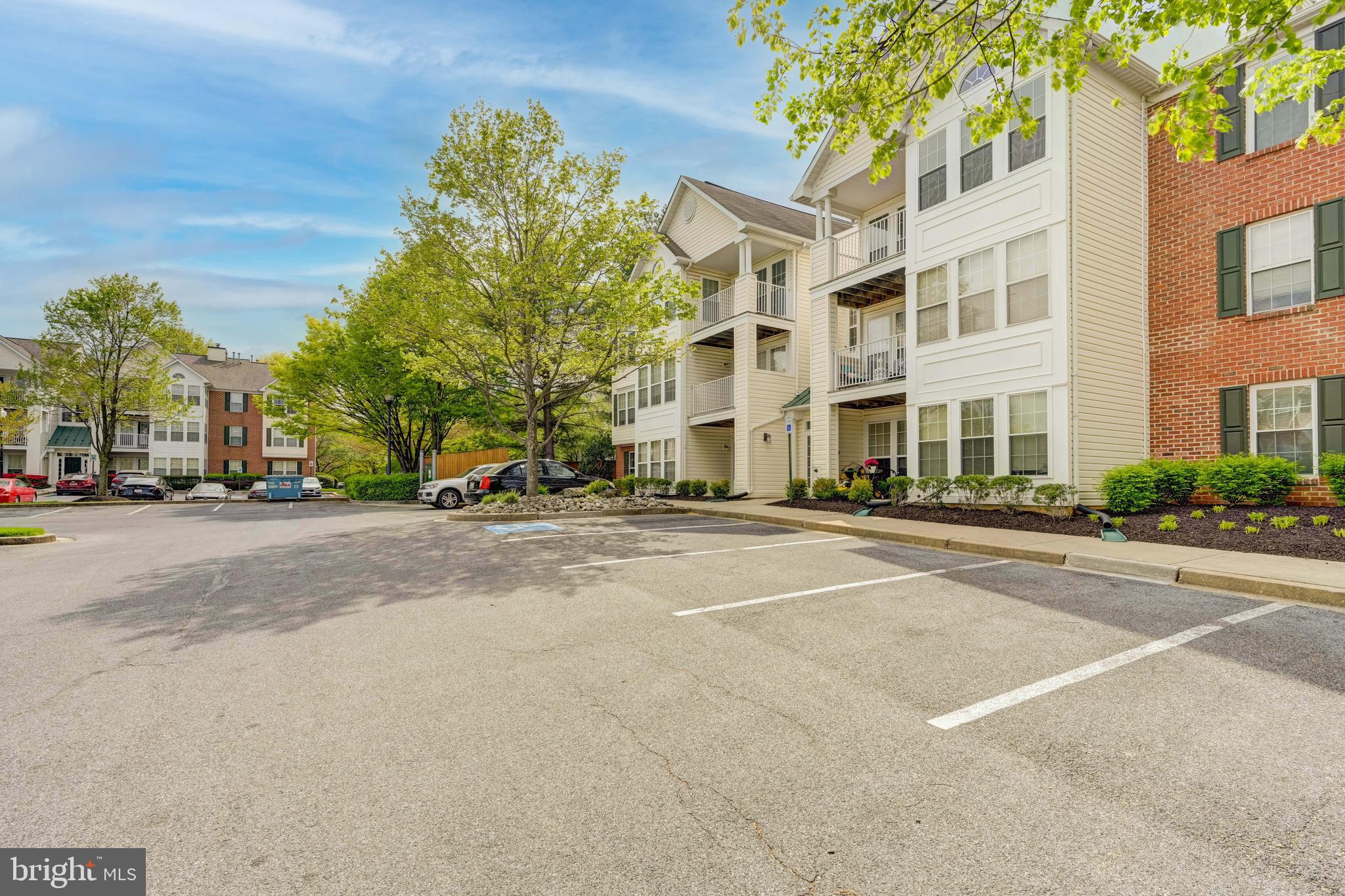 GARDEN OWINGS MILLS - Residential Lease