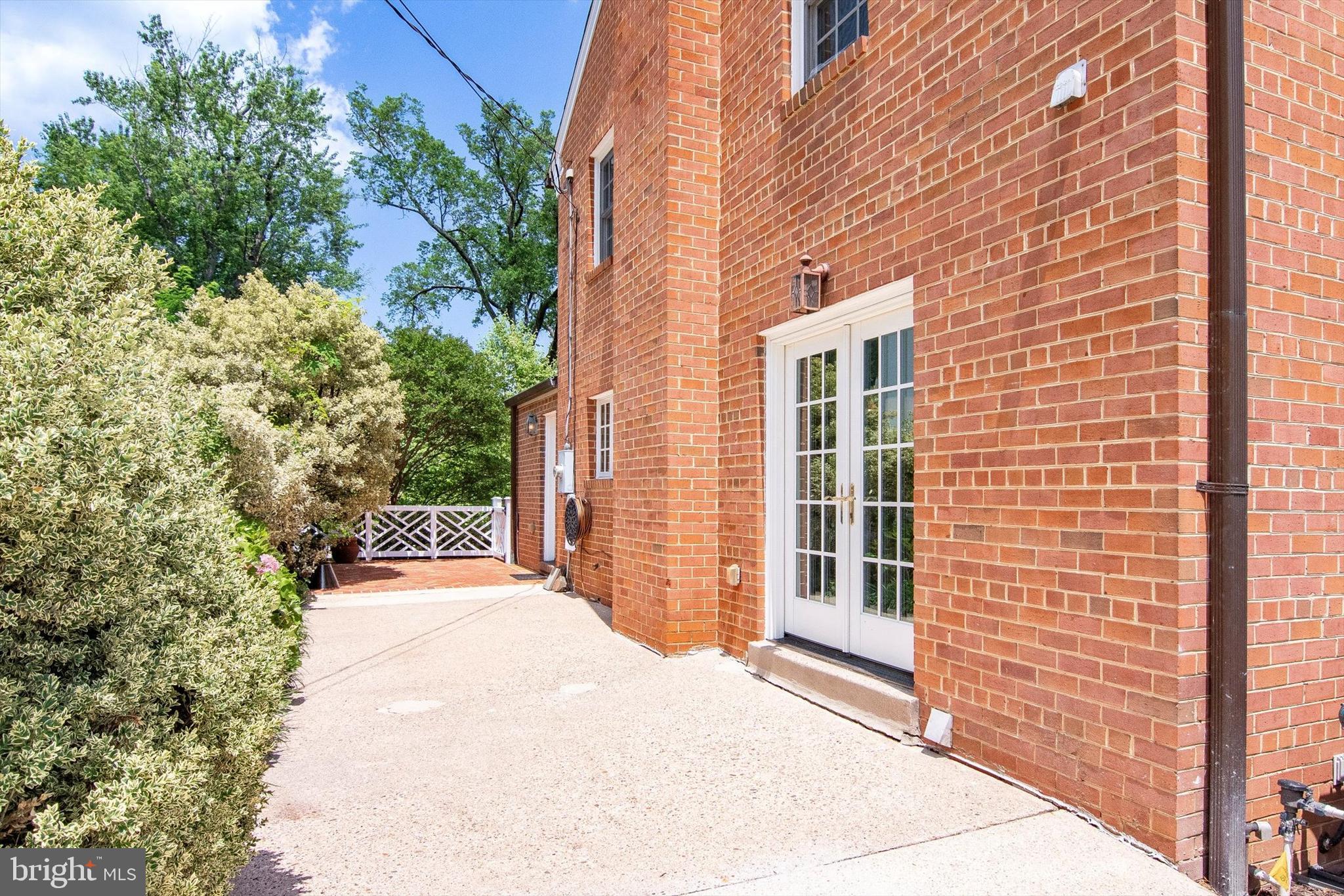 MALVERN HILL - Residential