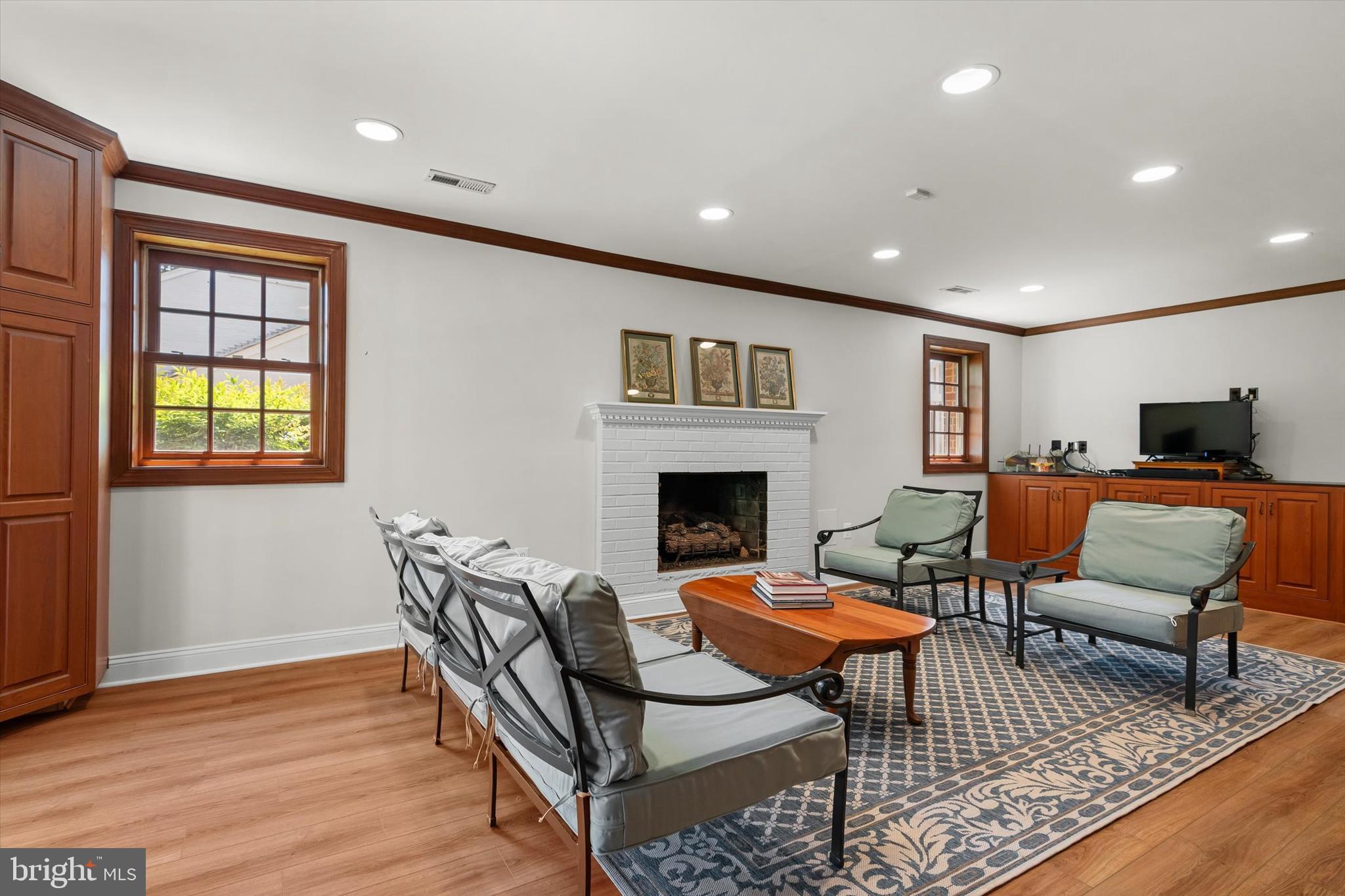 MALVERN HILL - Residential