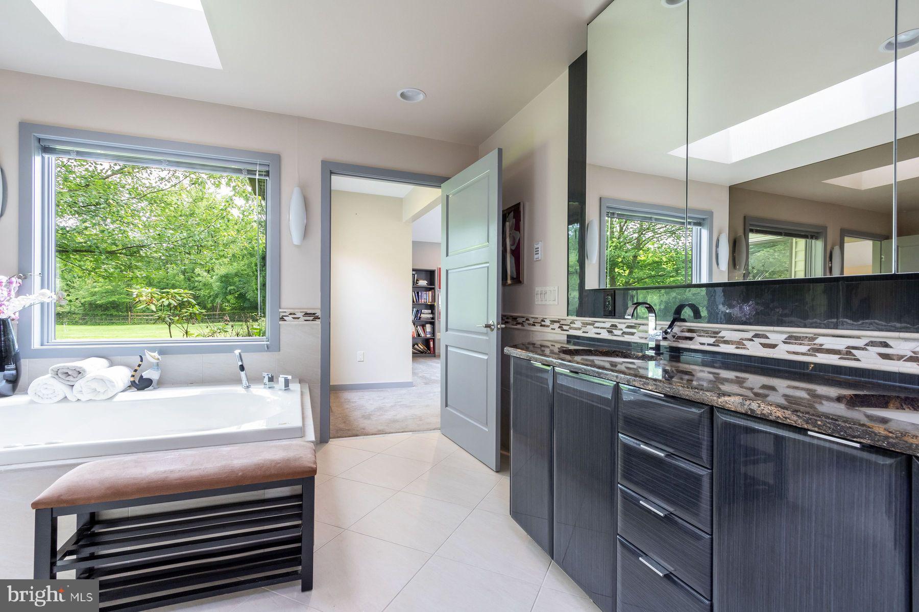 DOYLESTOWN - Residential