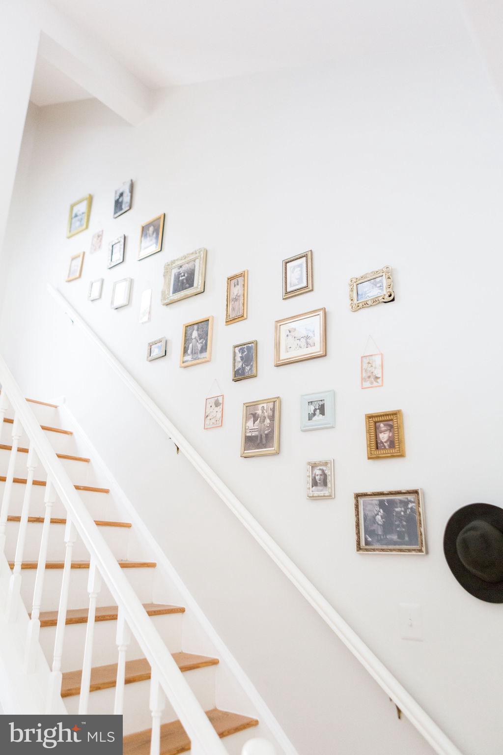 WATERS EDGE - Residential