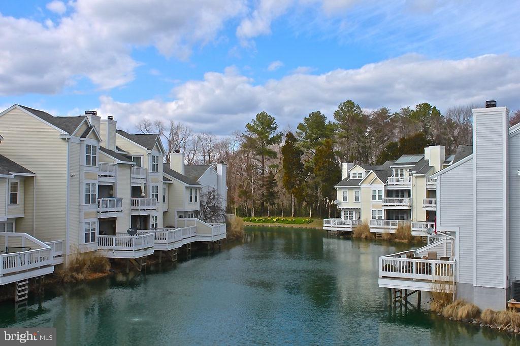 WATERS EDGE - Residential