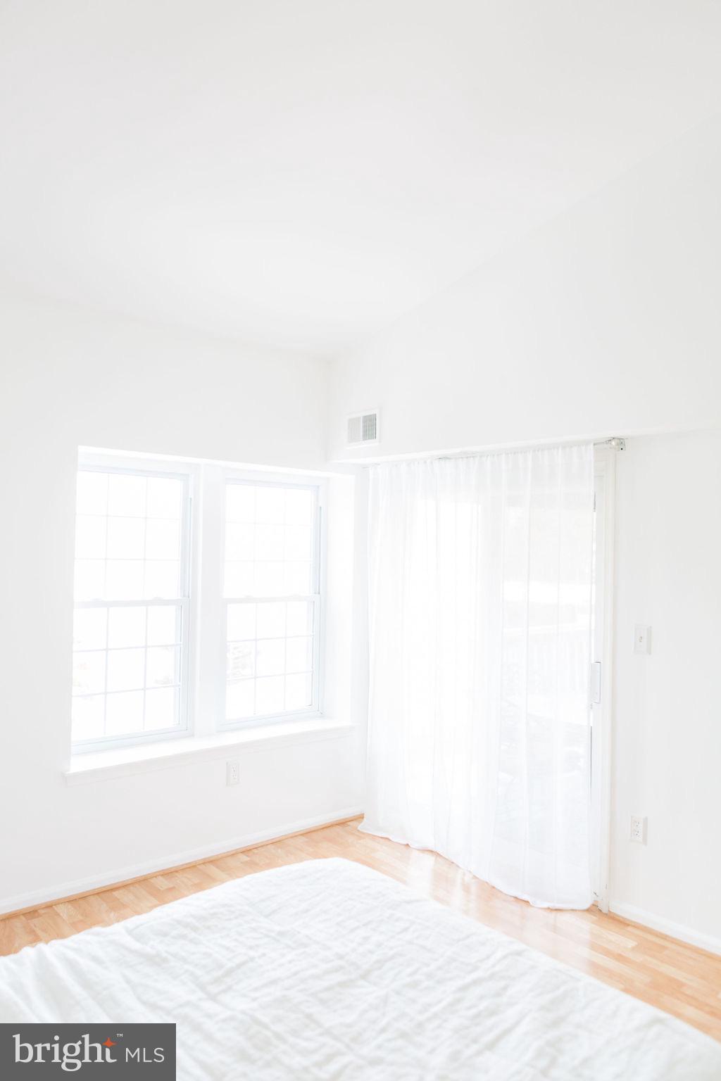 WATERS EDGE - Residential