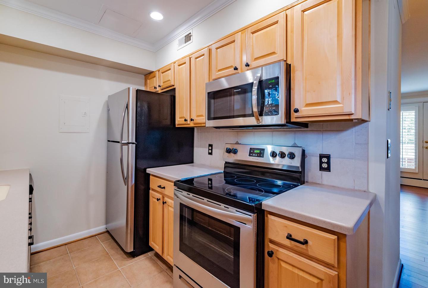 2723 S WALTER REED DRIVE A