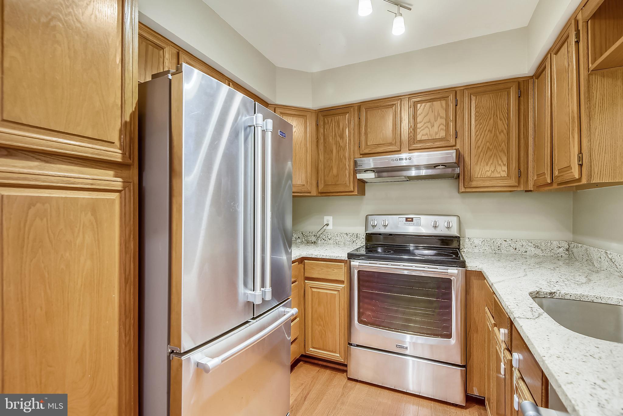 RESTON - Residential Lease