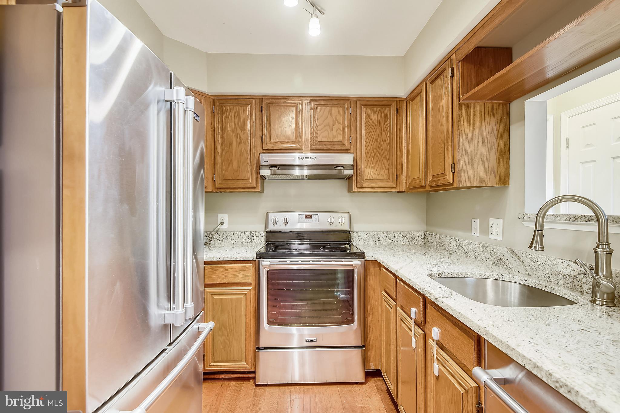 RESTON - Residential Lease