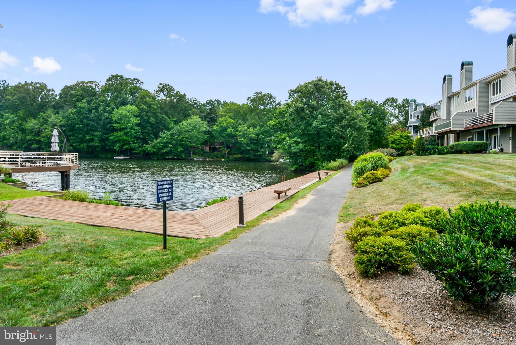 RESTON - Residential Lease