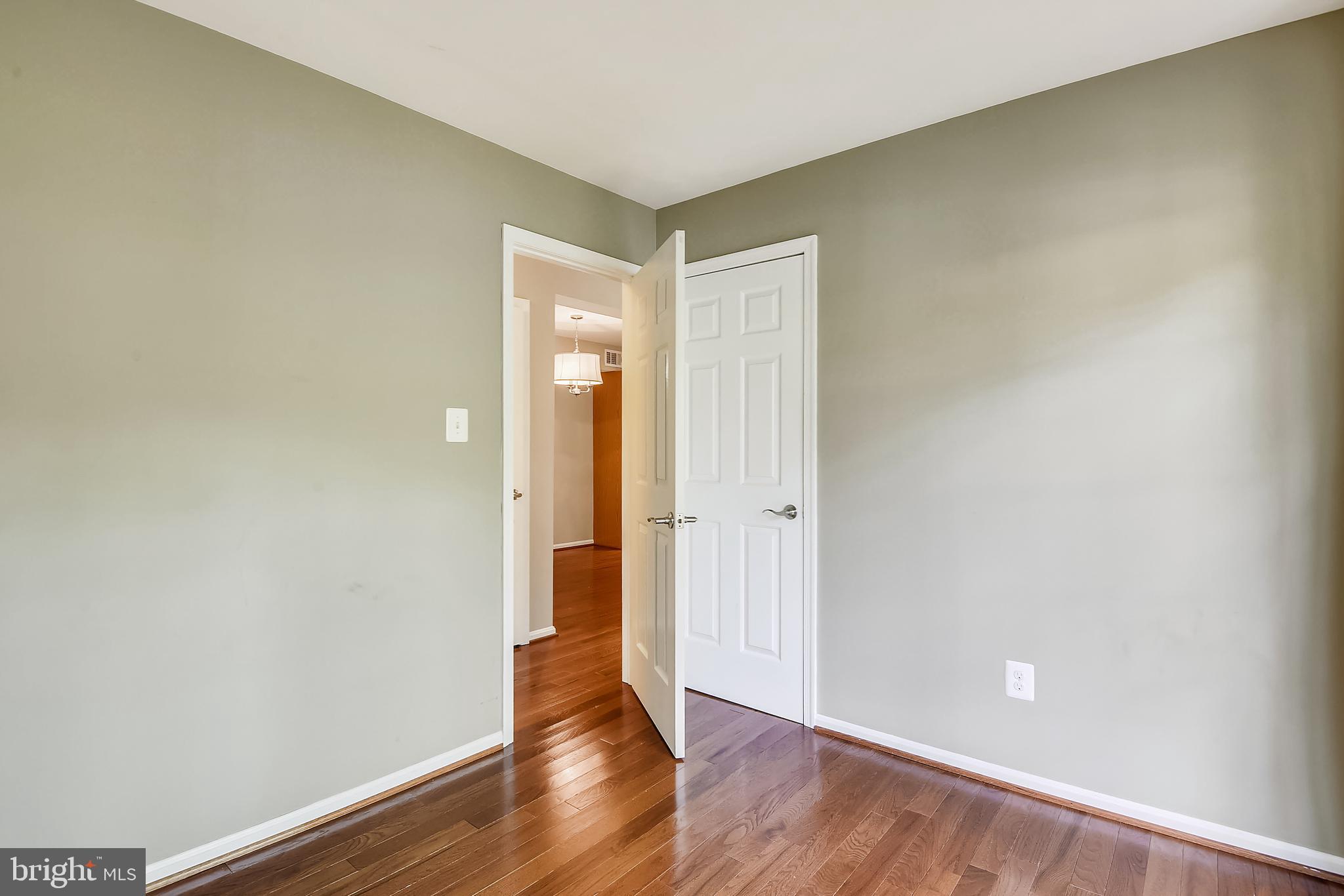 RESTON - Residential Lease