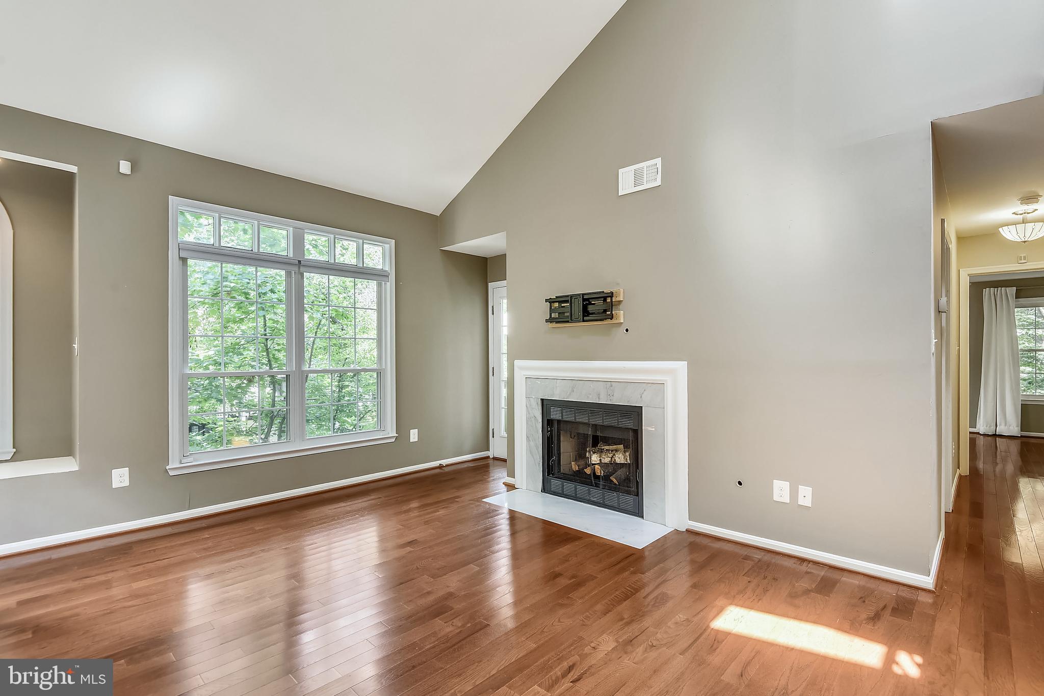 RESTON - Residential Lease