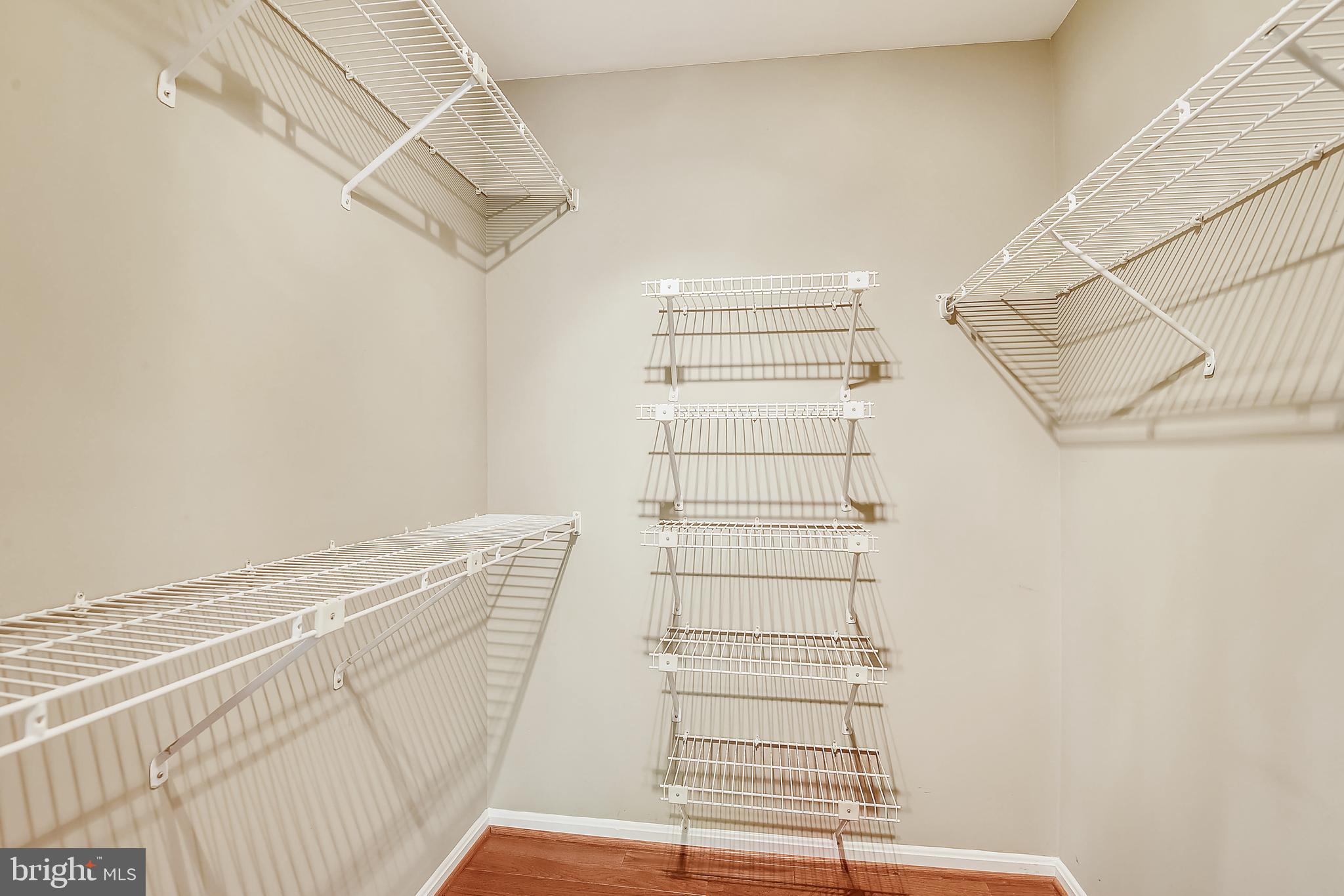 RESTON - Residential Lease