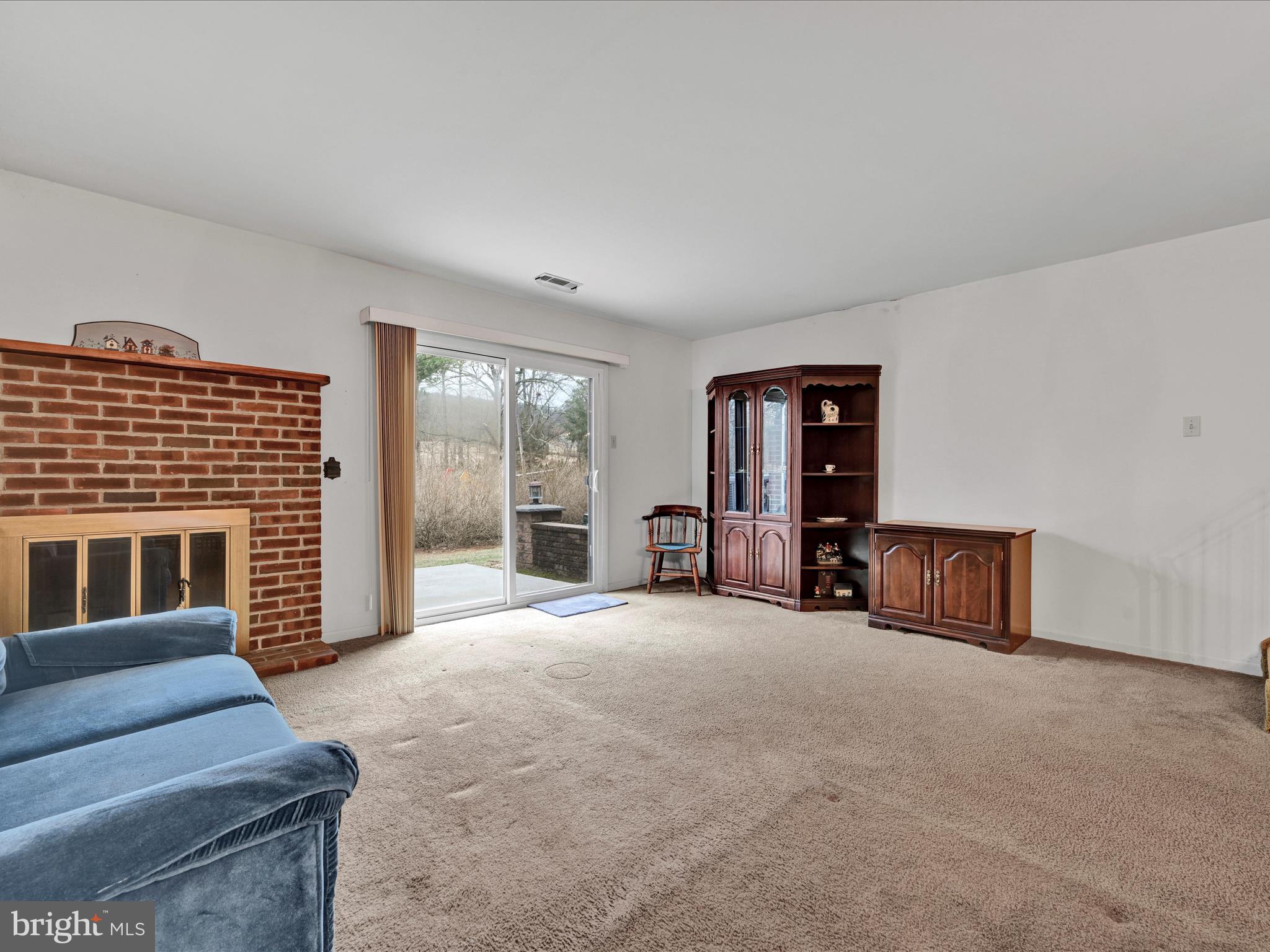 PINEBROOK - Residential